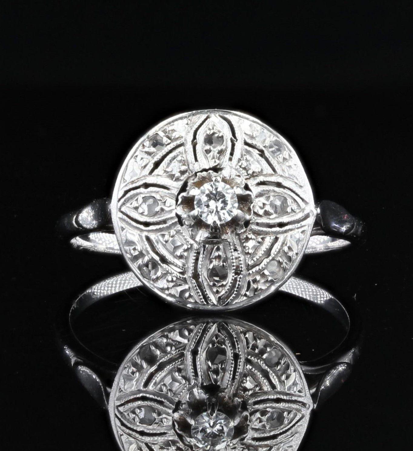 Belle Époque 1920s Diamond 18 Karat White Gold Thin Round Ring For Sale