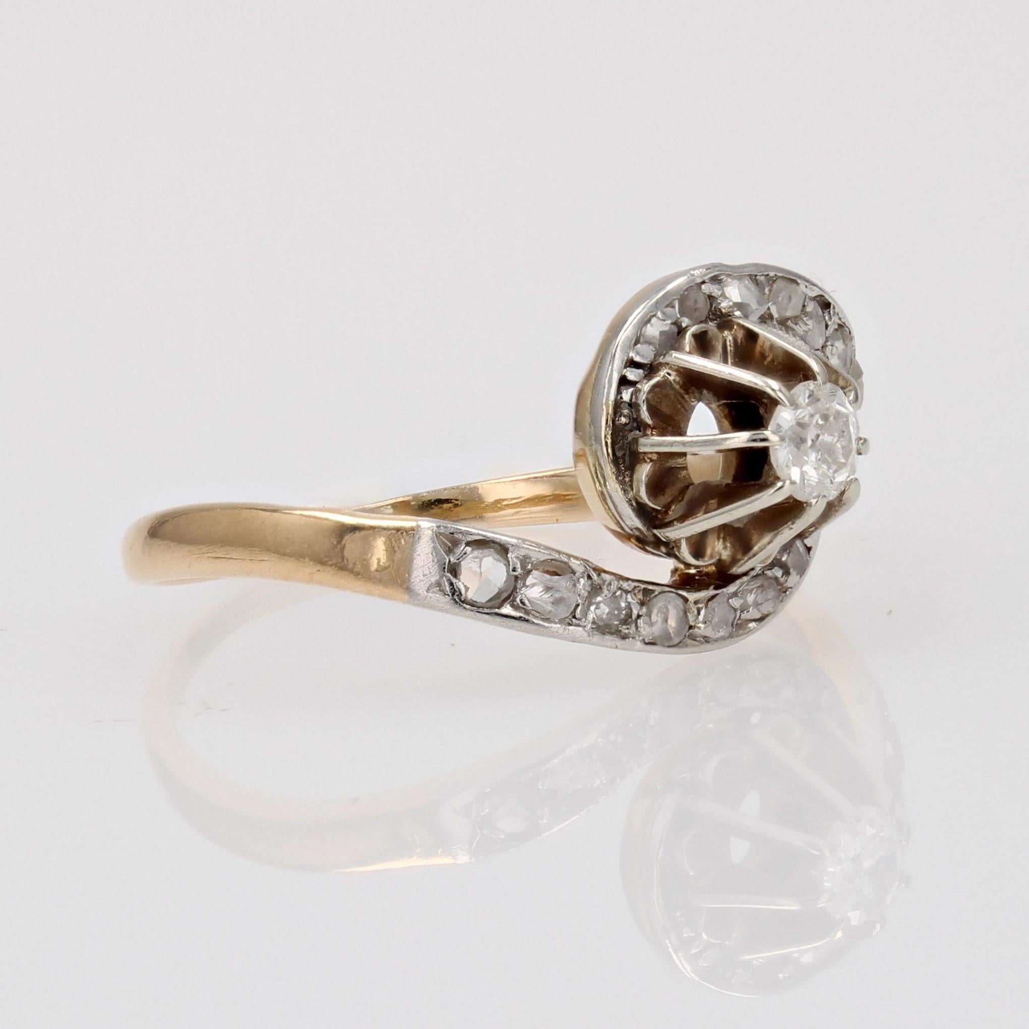 Belle Époque 1920s Diamond 18 Karat Yellow Gold Platinum Swirl Ring For Sale