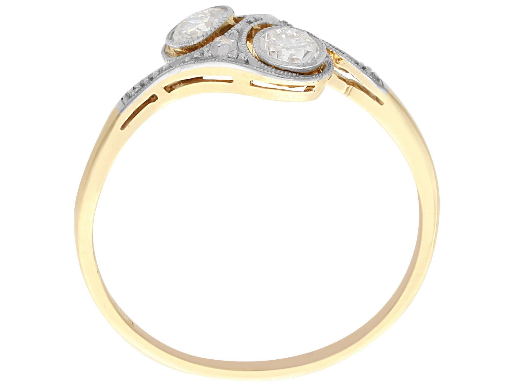 1920s Diamond and Yellow Gold Twist Ring In Excellent Condition In Jesmond, Newcastle Upon Tyne