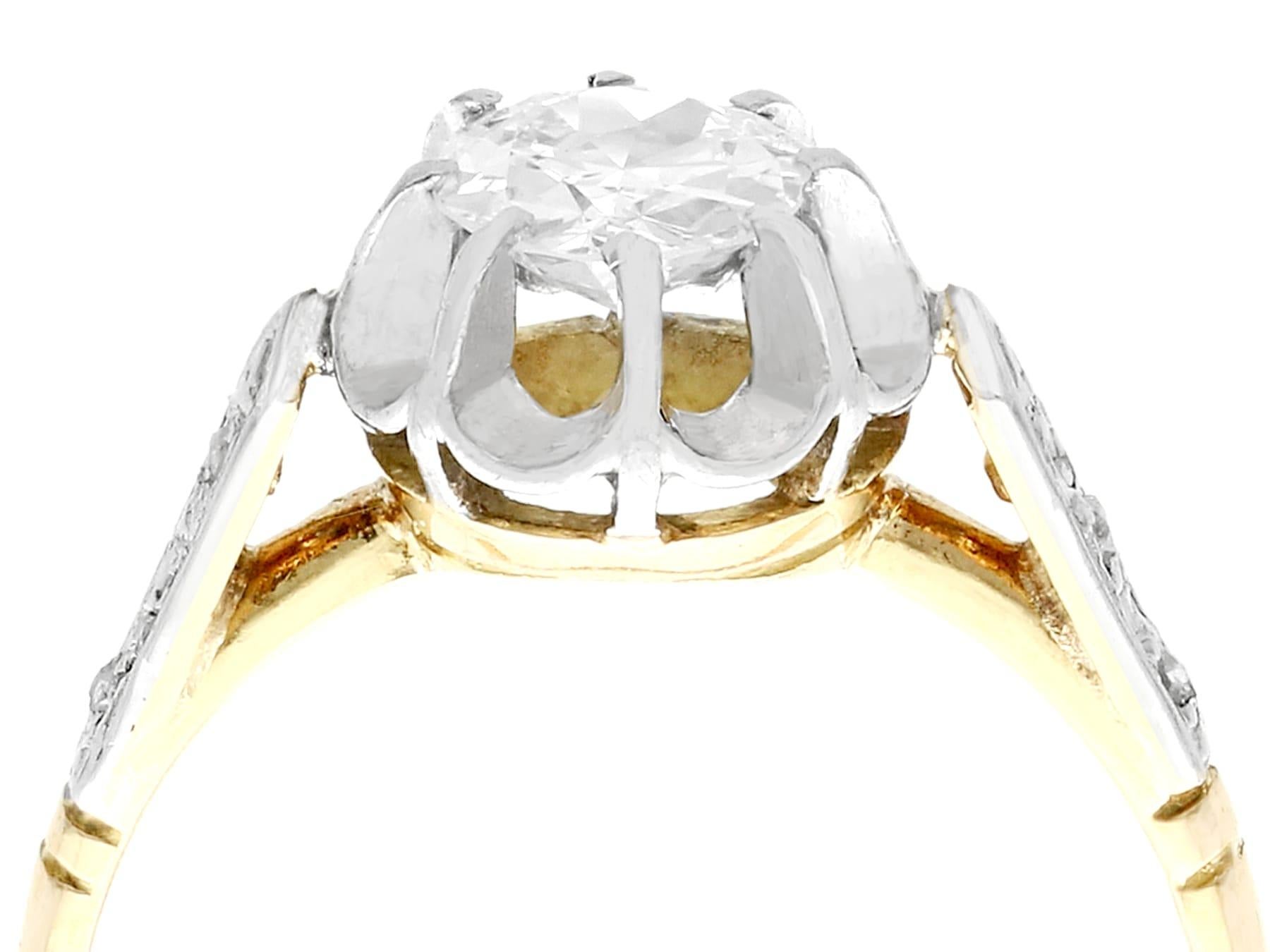 Une belle et impressionnante bague solitaire ancienne de 0,58 carat en diamant et or jaune 18 carats avec une monture en platine ; faisant partie de nos diverses collections de bijoux en diamant et de bijoux de succession.

Cette bague solitaire en