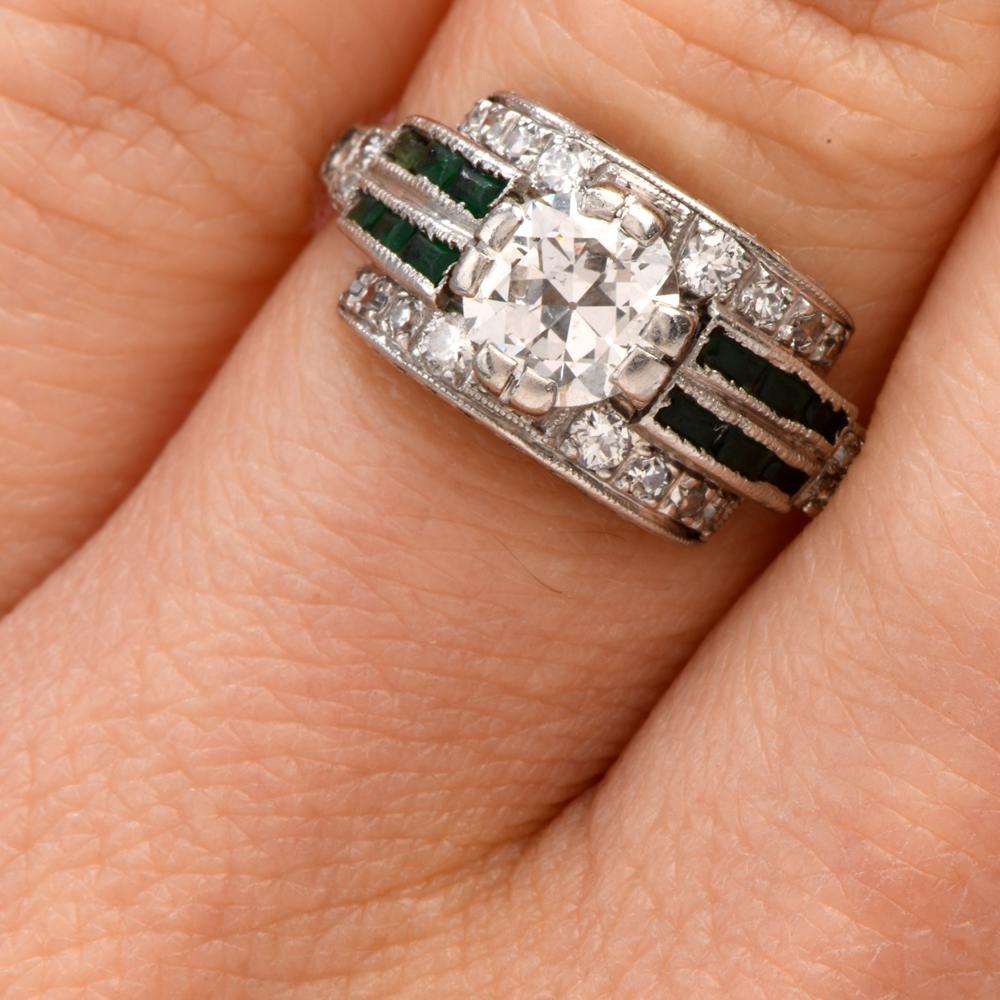1920s Diamond Emerald Platinum Engagement Ring In Excellent Condition In Miami, FL