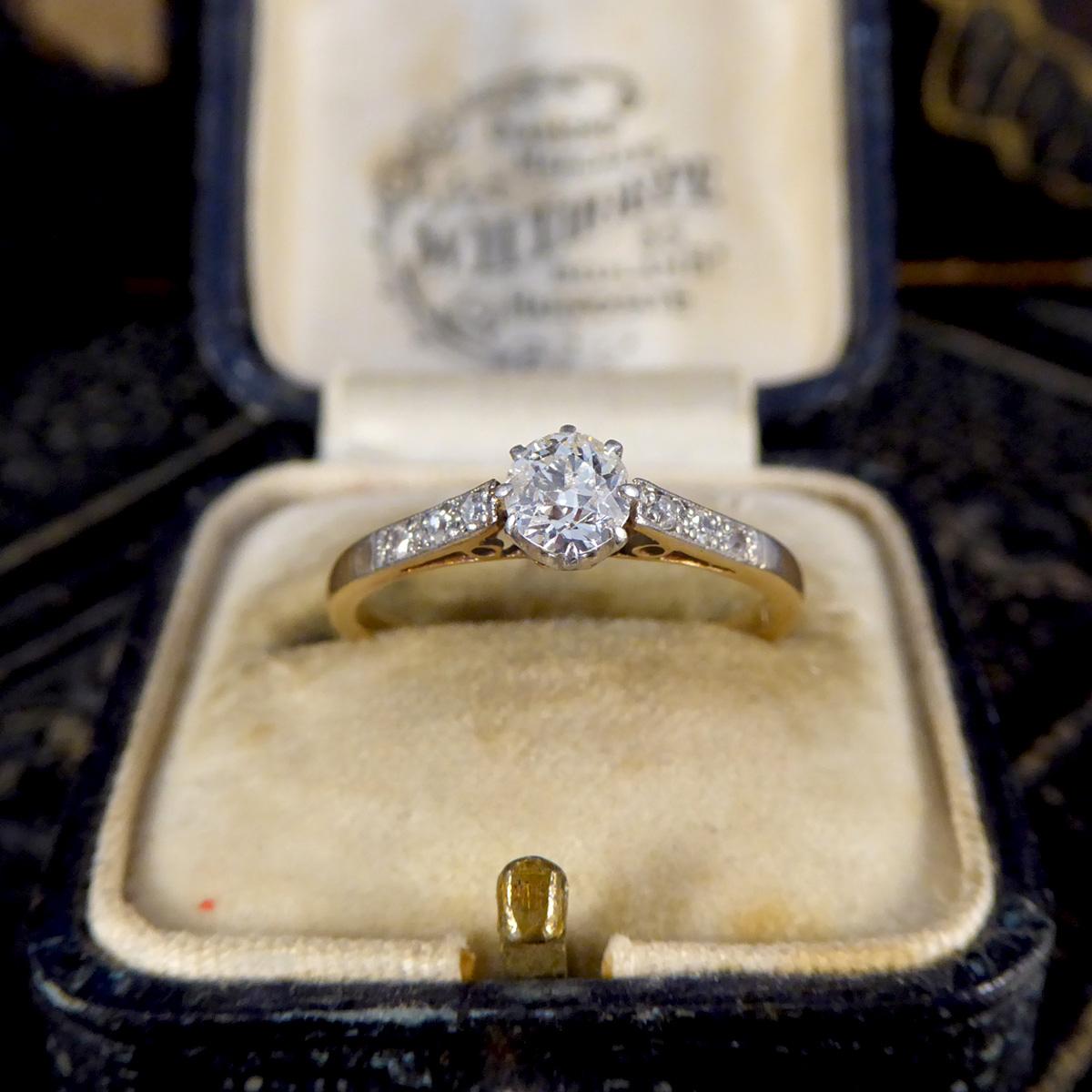 1920's Diamond Solitaire Engagement Ring in 18ct Yellow Gold and Platinum 1