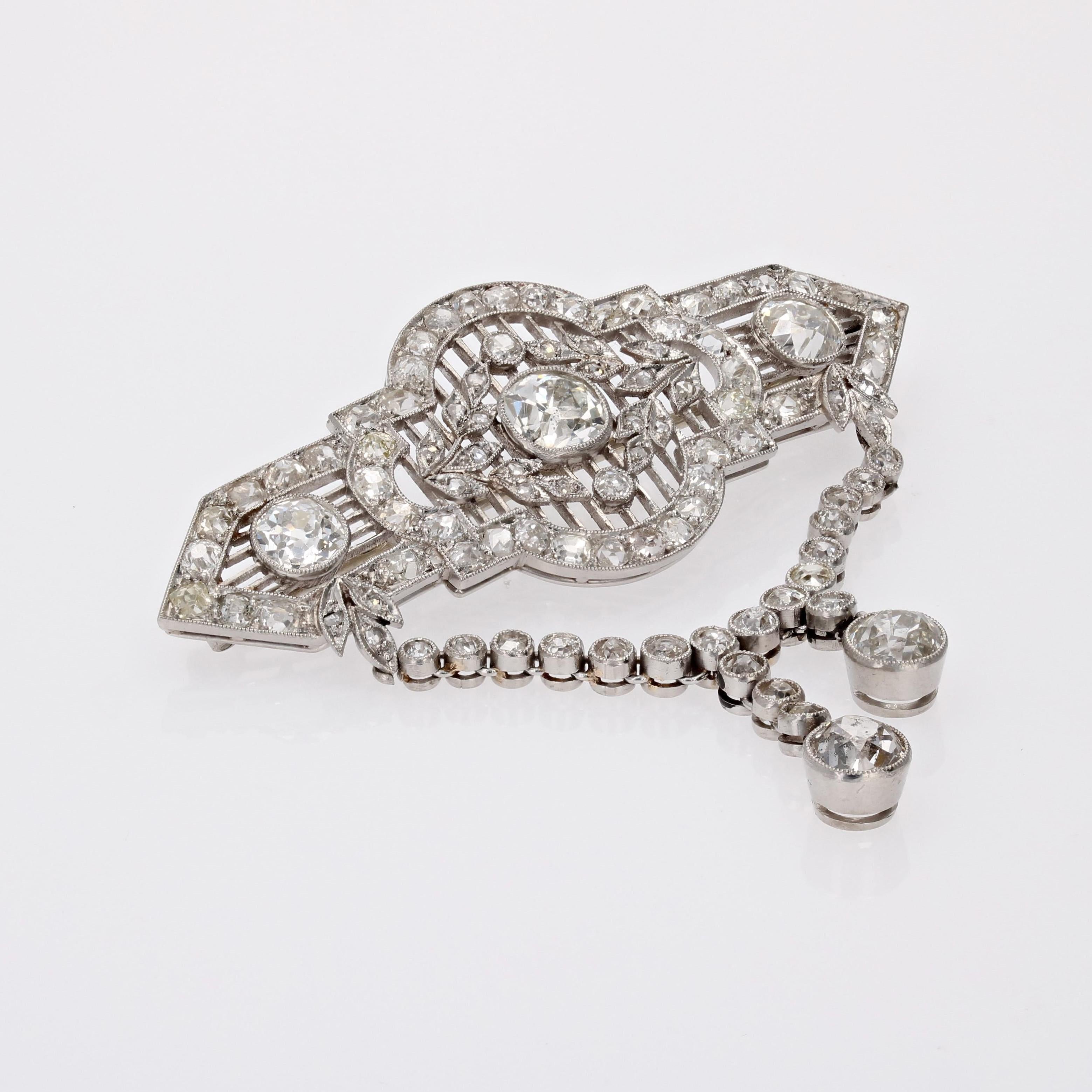 1920s Diamonds Platinum Lace Brooch In Excellent Condition For Sale In Poitiers, FR