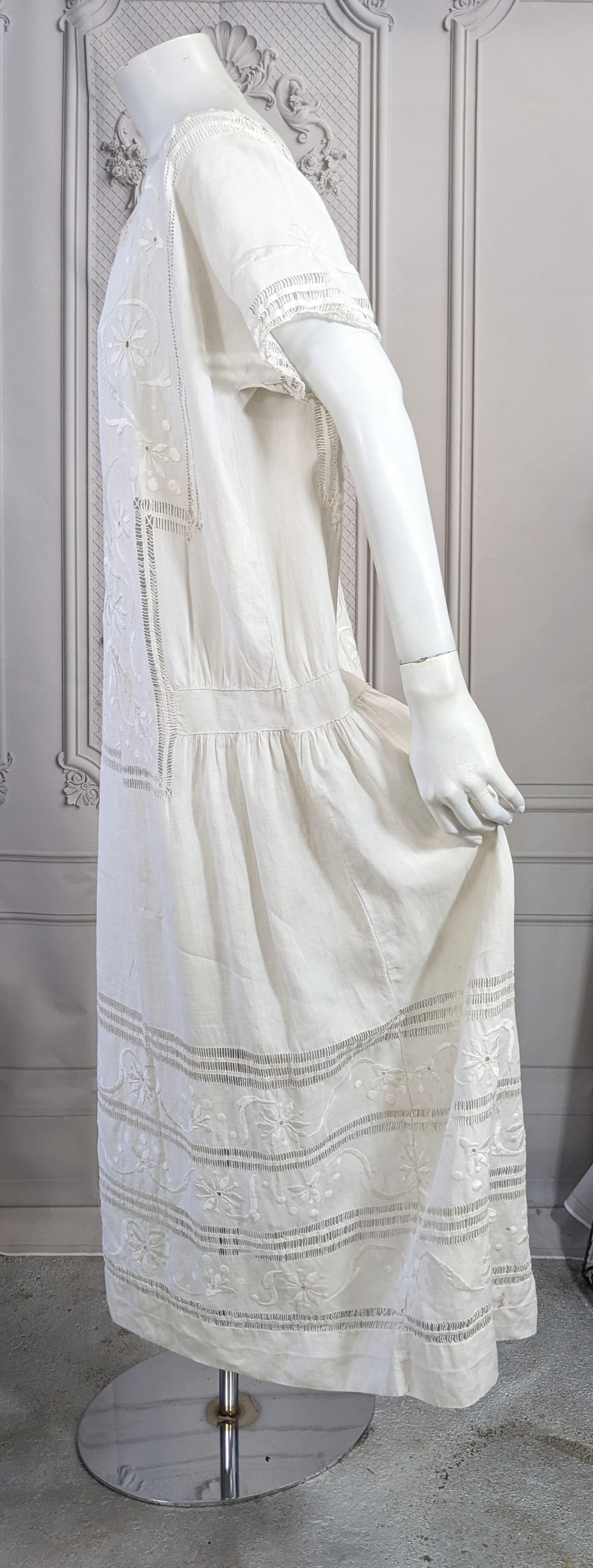 1920's Drop Waist Decorated Edwardian Linen Dress For Sale 2
