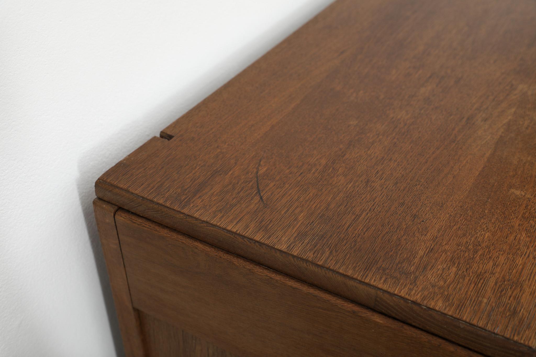 Cabinet o credenza in Oak Oak della scuola olandese Art Deco degli anni '20, con accenti neri in vendita 3