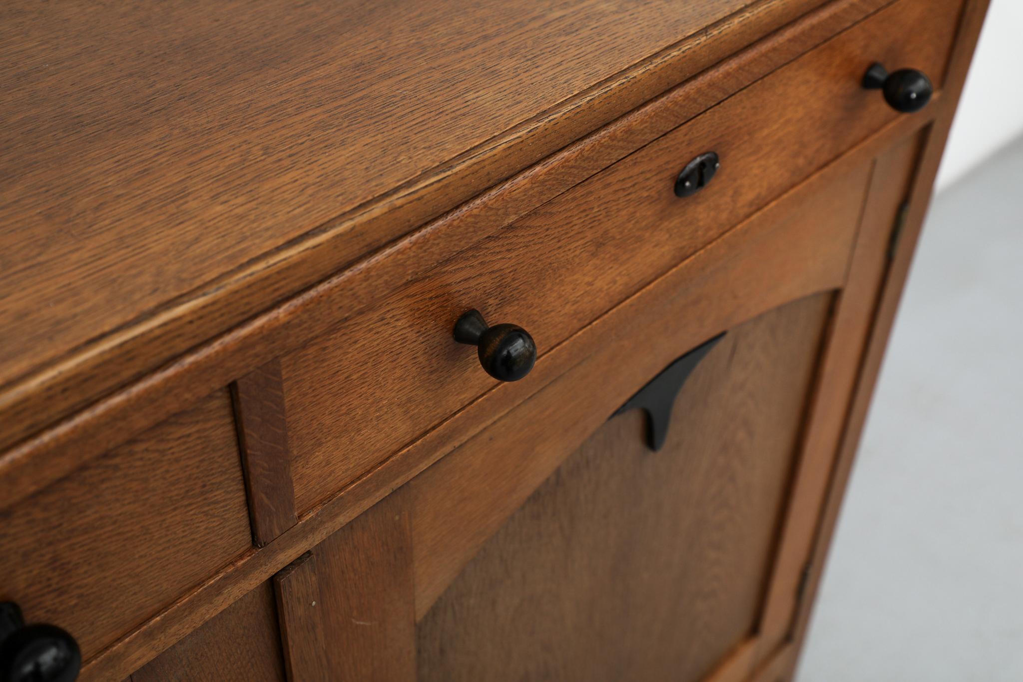 Cabinet o credenza in Oak Oak della scuola olandese Art Deco degli anni '20, con accenti neri in vendita 7