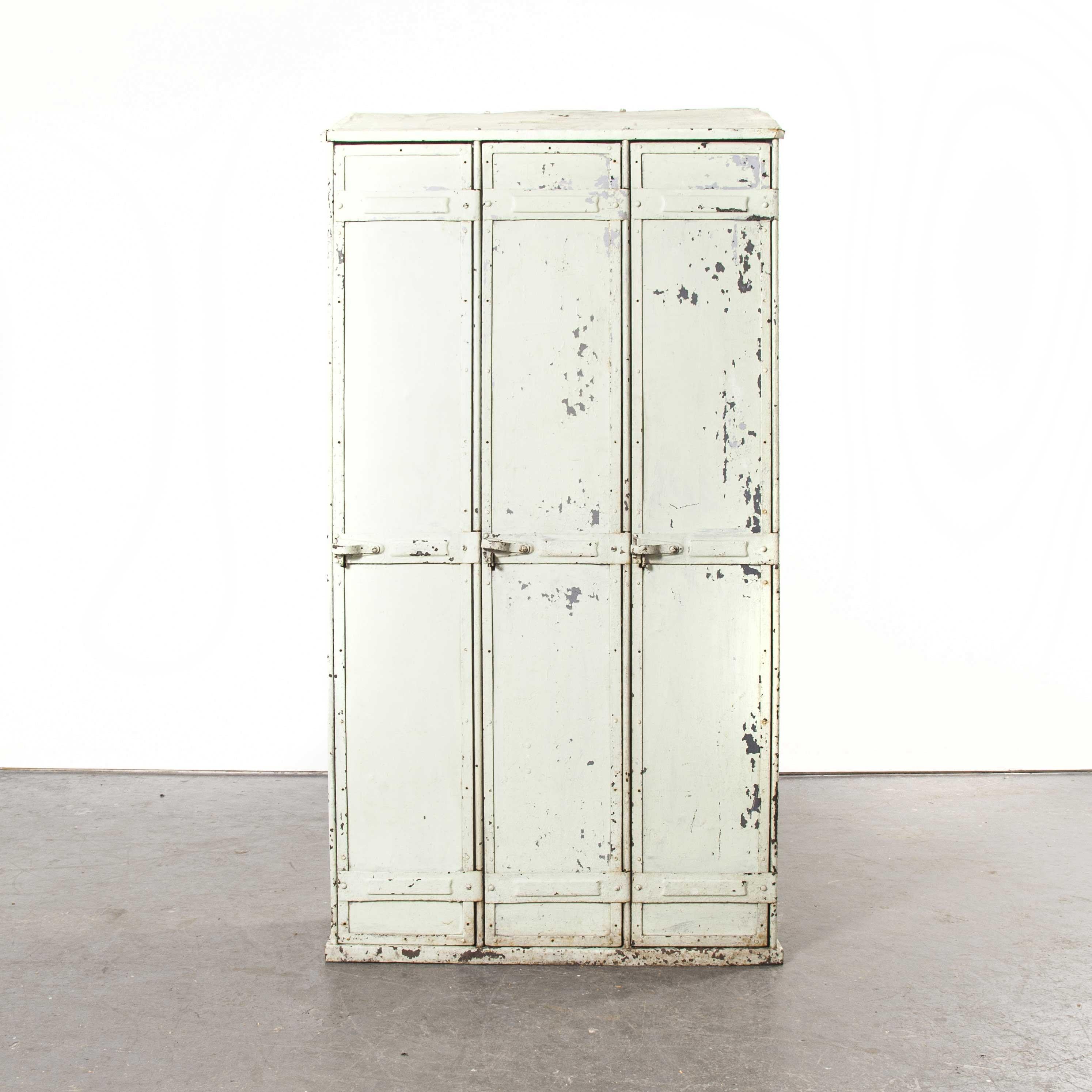 1920s Early Original Three Door Forge De Strasbourg Locker, SNCF For Sale 6