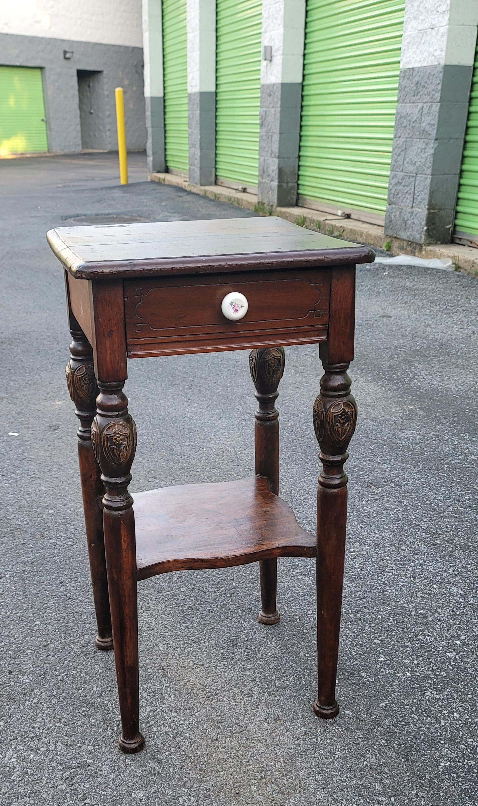 1920s Edwardian Two-Tier  Walnut One Drawer Side Table Nightstand For Sale 5