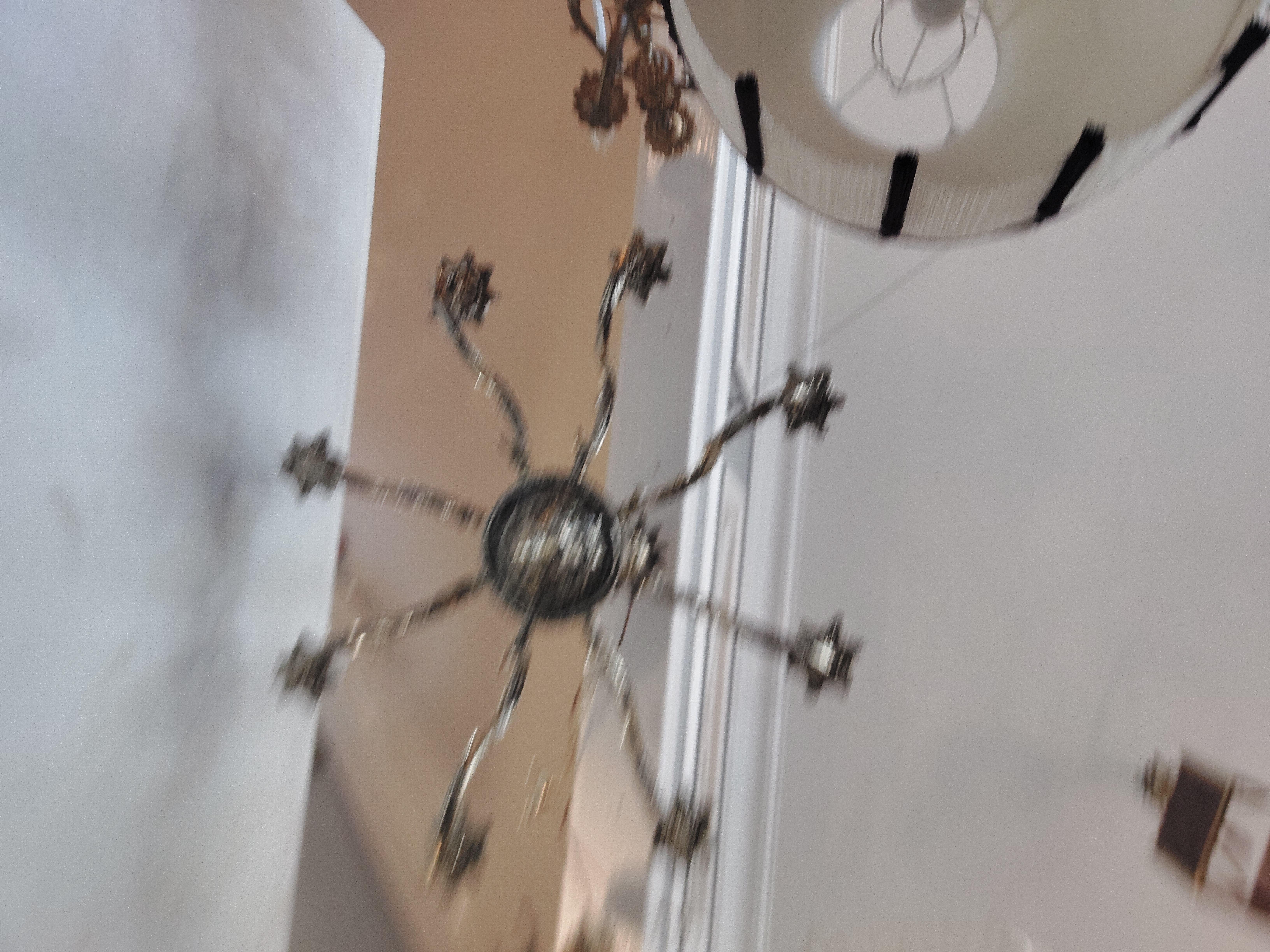 1920's Eight Branch Brass Chandelier with Cast Acanthus Leaf Mounts en vente 8