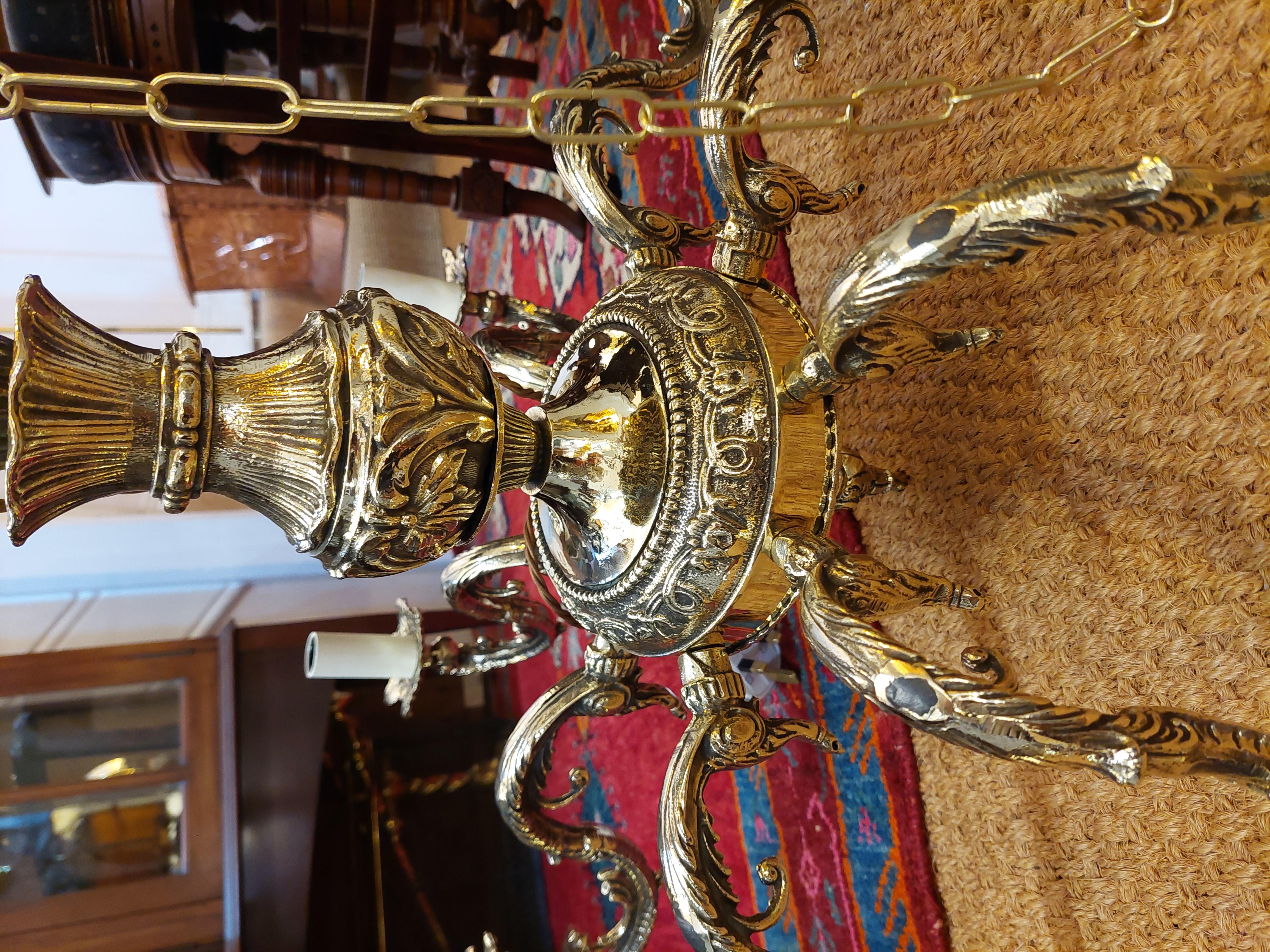 Début du 20ème siècle 1920's Eight Branch Brass Chandelier with Cast Acanthus Leaf Mounts en vente