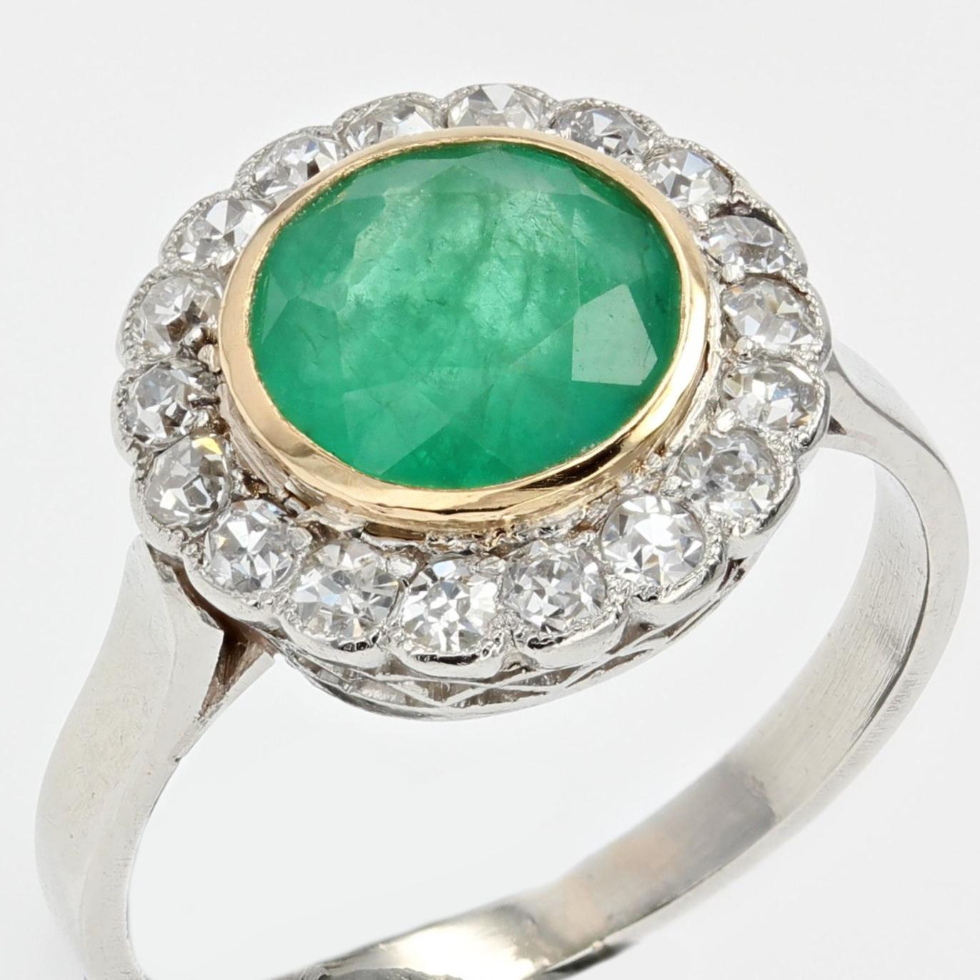 1920s Emerald Diamonds Platinum 18 Karat Yellow Gold Round Ring For Sale 2