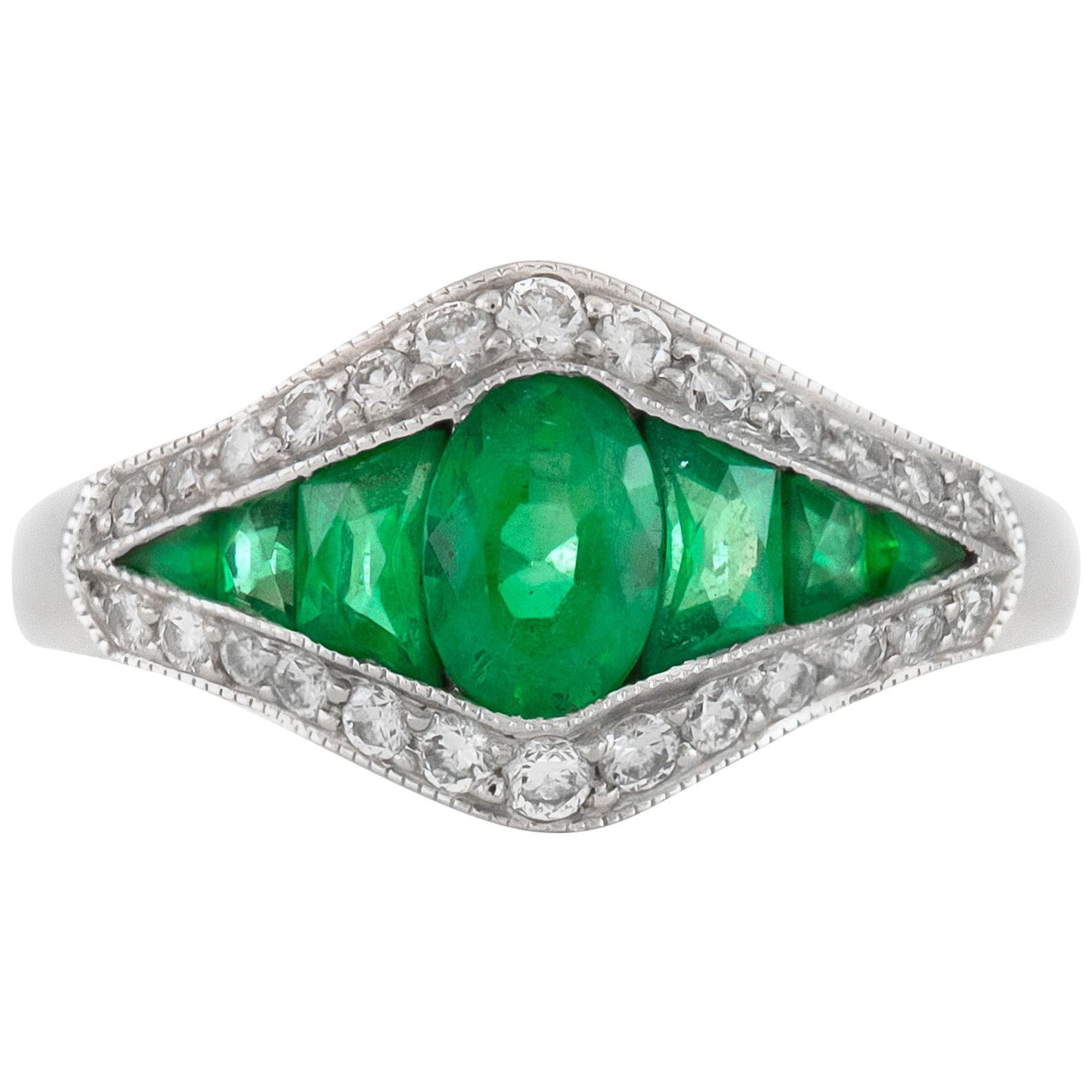 1920s Emerald with Diamonds Ring