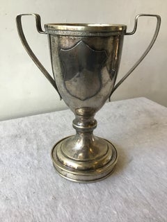 presse-agrumes/éponges à cocktail en métal argenté Empire Art des années 1920 déguisé en trophée