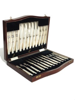 1920s Inglaterra por Reid & Sons Cubertería antigua de plata y nácar Cubiertos