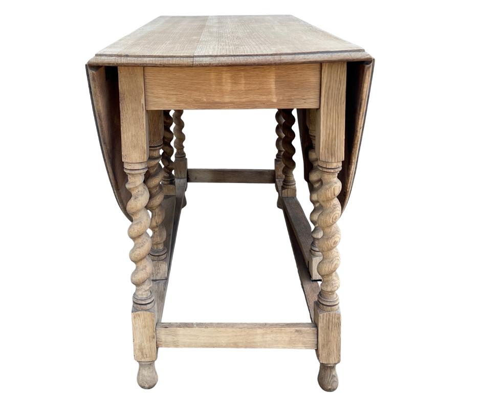 1920s English Bleached Oak Gateleg Table For Sale 5