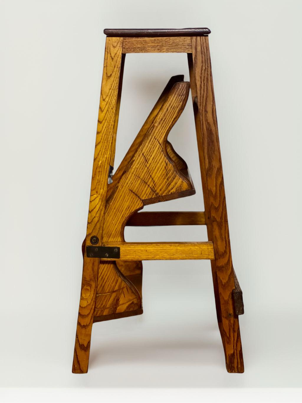 Anglais Escabeau pliant en chêne de style anglais des années 1920