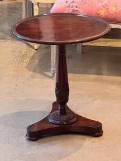 1920s English Mahogany Side Table