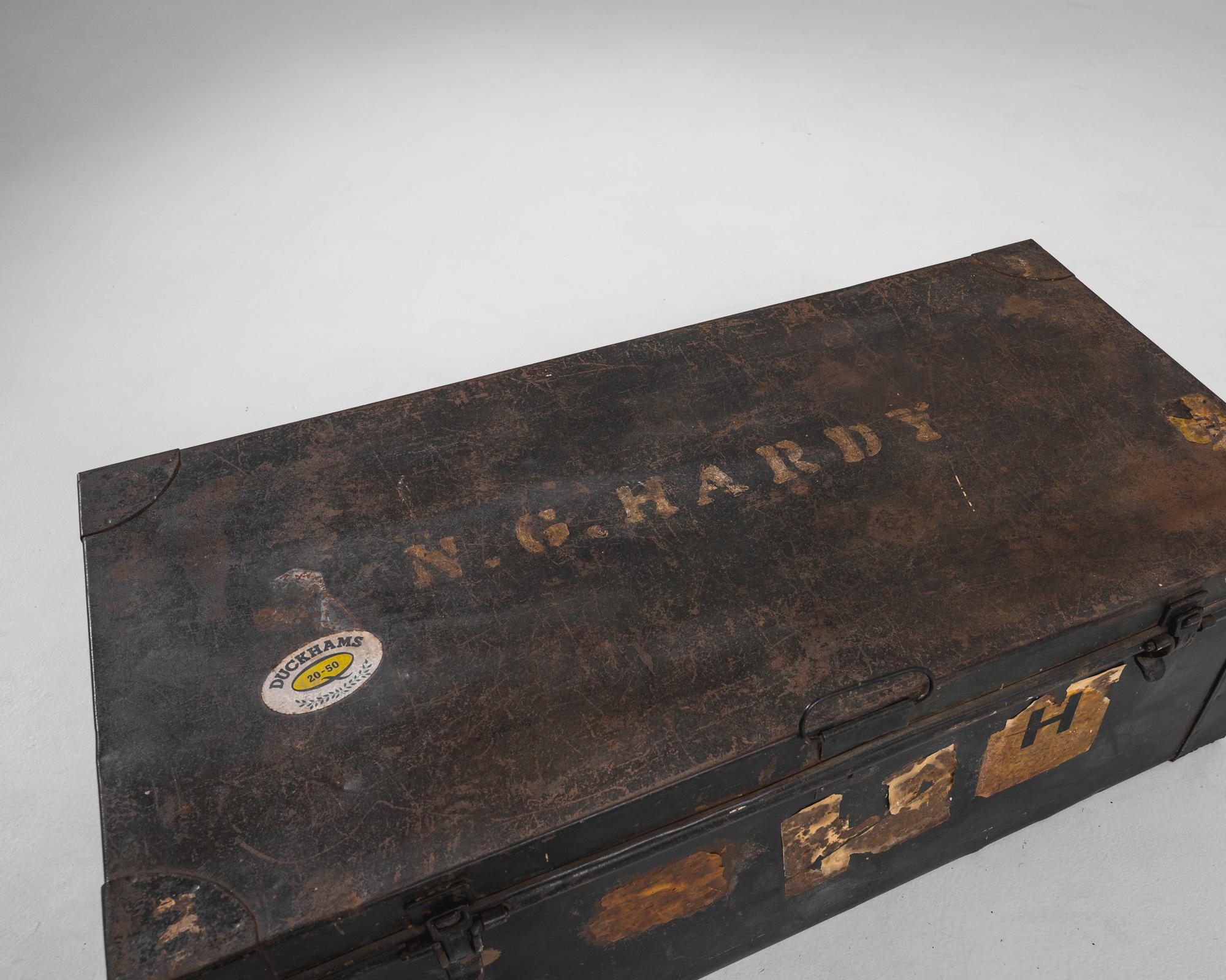 20th Century 1920s English Metal Box For Sale