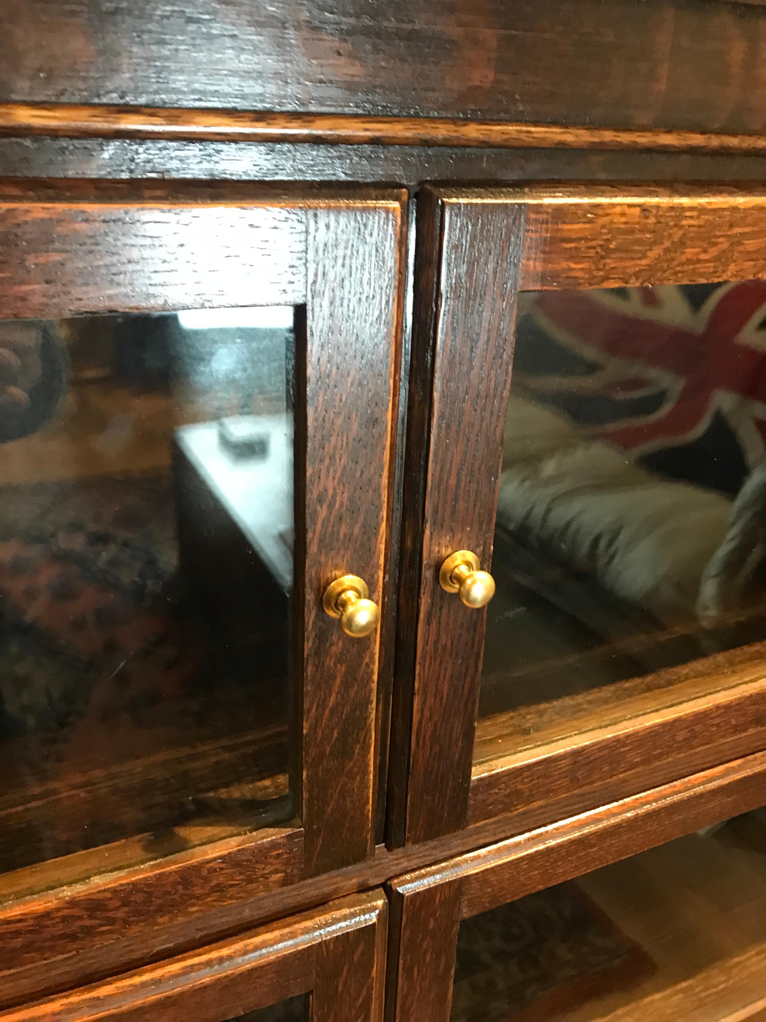 1920’s English Oak Minty Style Modular Stacking 4 Tier Glazed Bookcase In Good Condition In Sherborne, GB