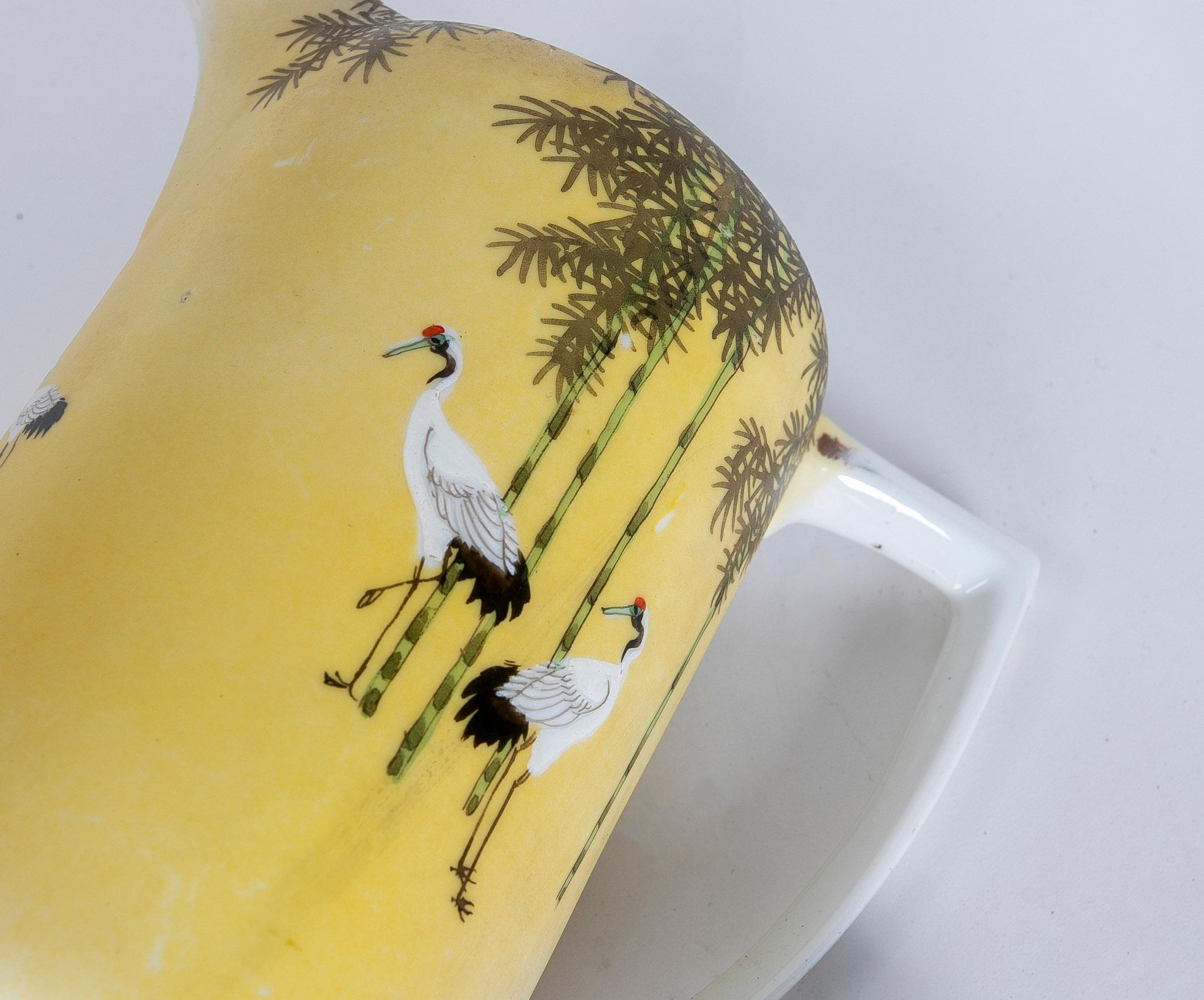 1920s English Porcelain Pitcher Decorated with Birds and Bamboo For Sale 6