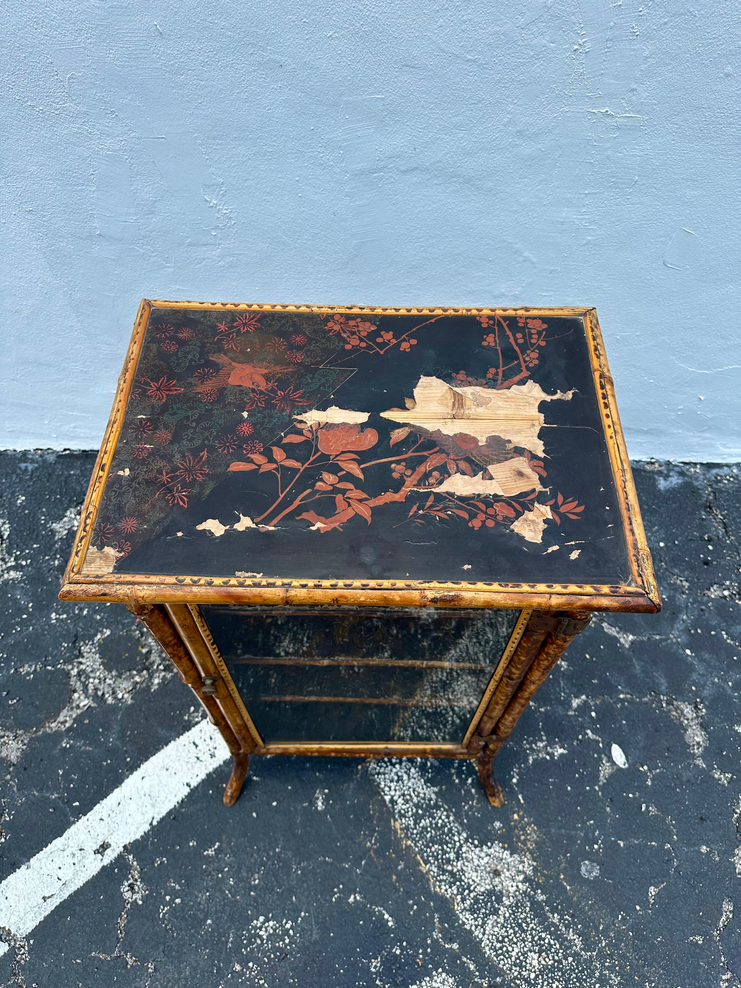 Mini-Sideboard-Schrank aus lackiertem englischem Rattanglas, Chinoiserie, 1920er Jahre im Angebot 2