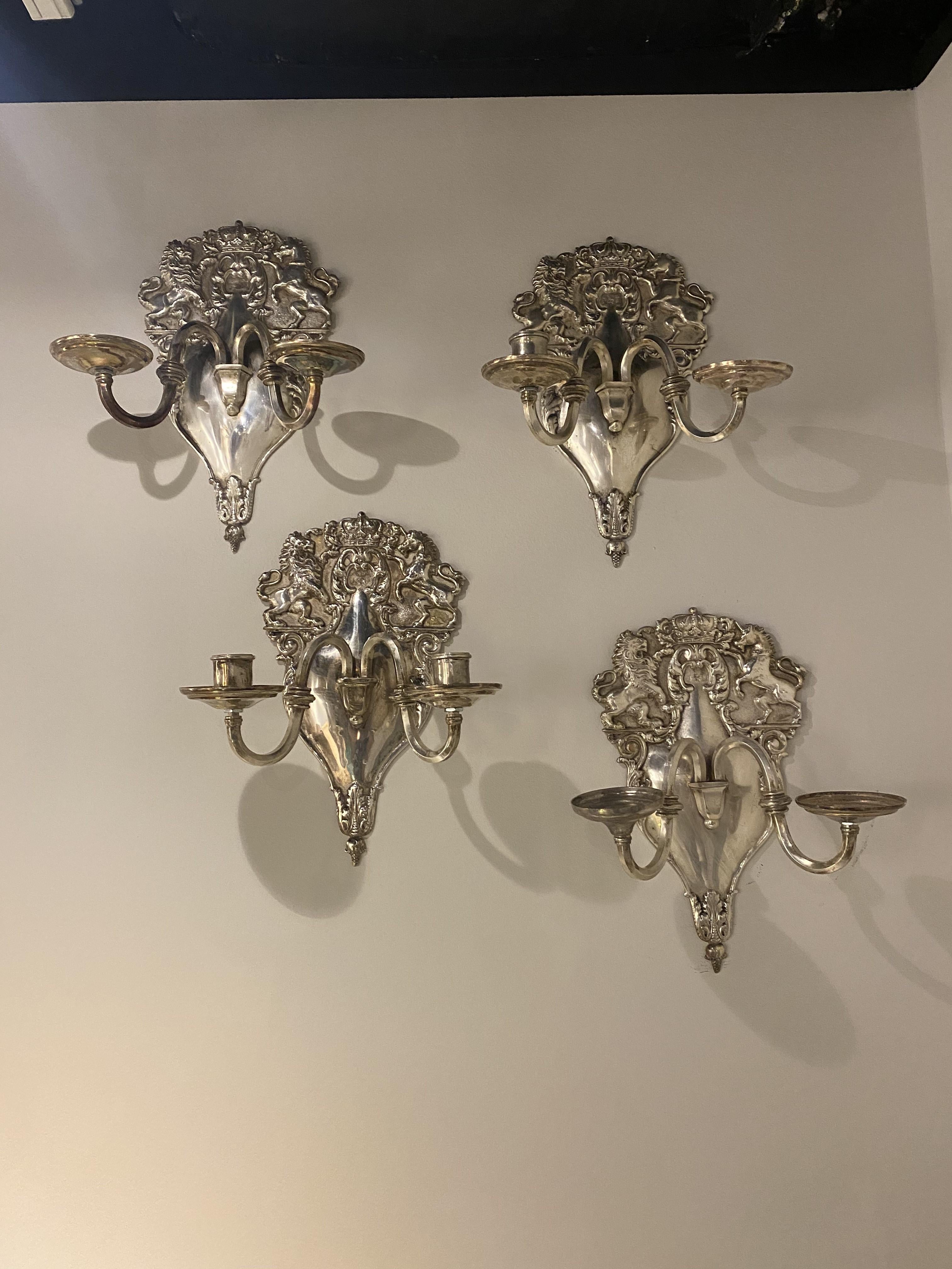 Early 20th Century 1920's English Silver Plated Sconces with Heraldry Design For Sale