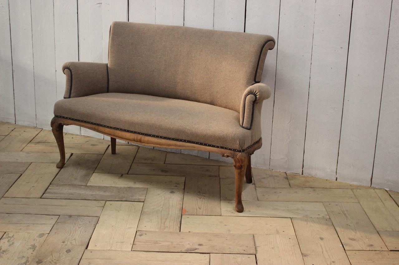 20th Century 1920s English Small Walnut Settee in the Queen Anne Taste