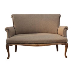 1920s English Small Walnut Settee in the Queen Anne Taste