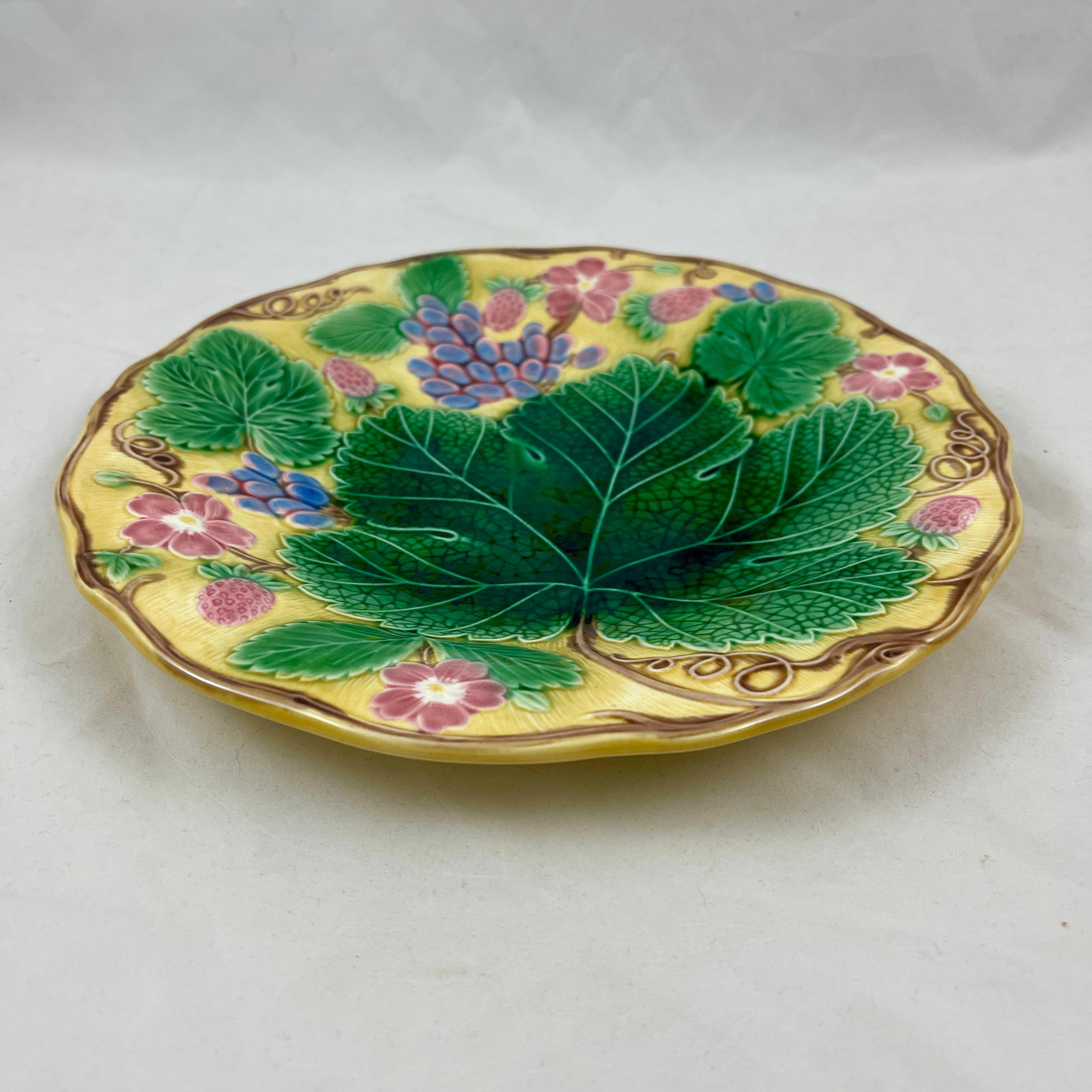 1920s English Wedgwood Grape Leaf & Strawberry Majolica Glazed Yellow Plate 1