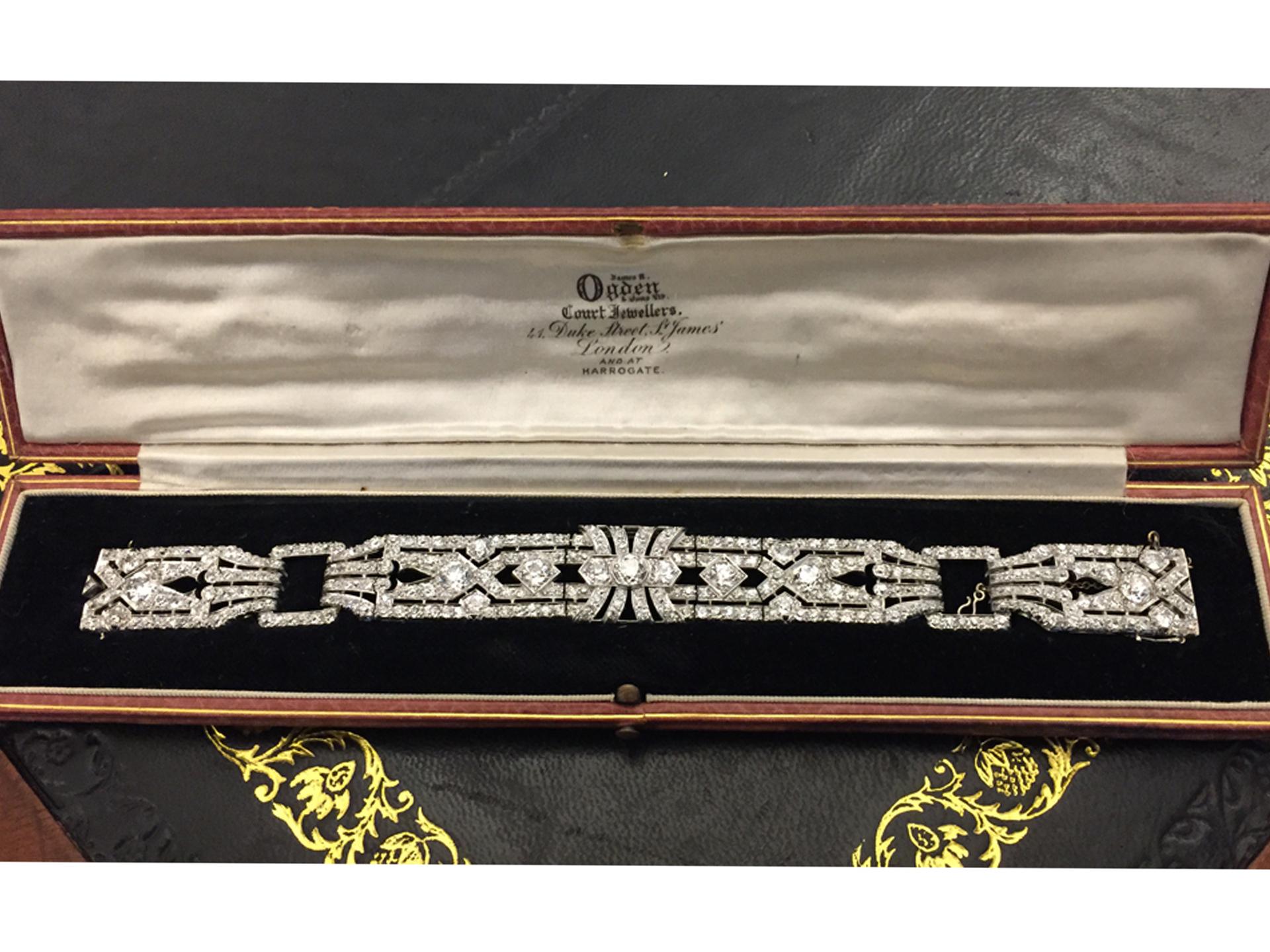 Women's 1920s Exceptional Diamond Platinum Bracelet For Sale