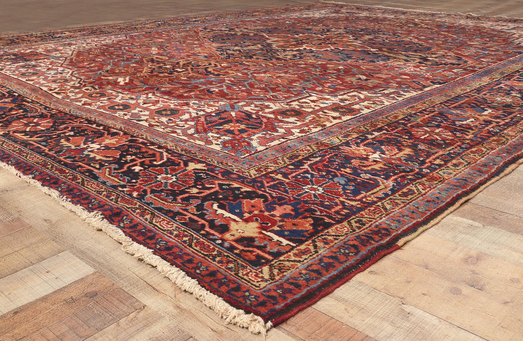 1920s Extra-Large Antique Red Persian Rug Heriz Carpet  For Sale 1