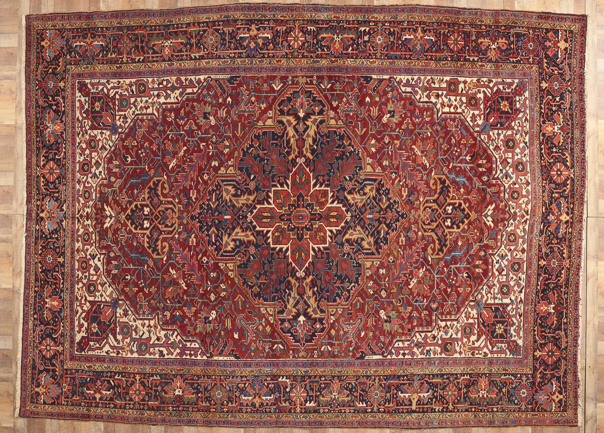 1920s Extra-Large Antique Red Persian Rug Heriz Carpet  For Sale 2