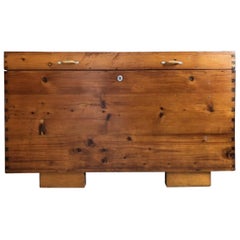 Antique 1920s Farmhouse Style Chest Out of Pinewood