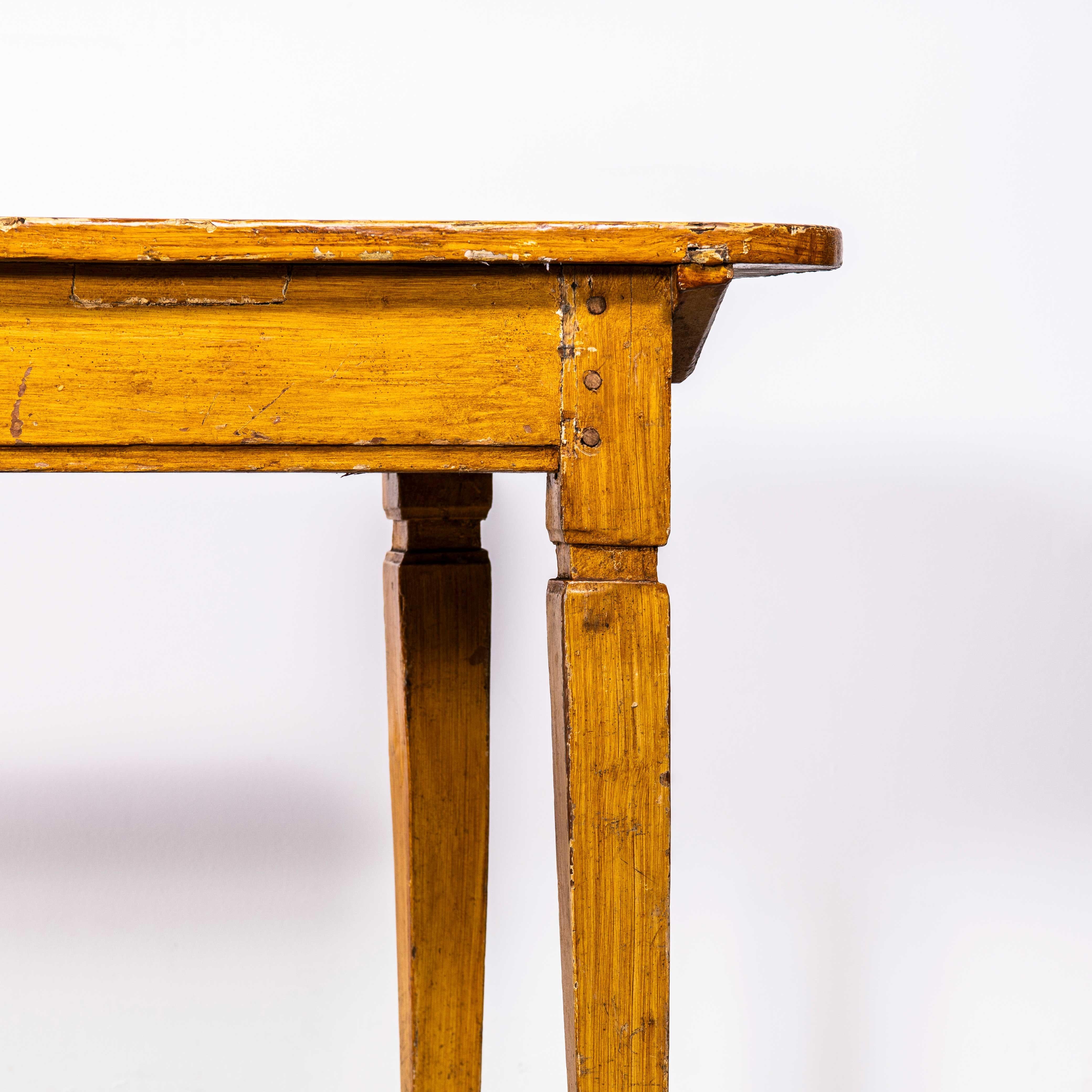 Francese Tavolo da pranzo francese rettangolare angolare in finto legno del 1920 in vendita