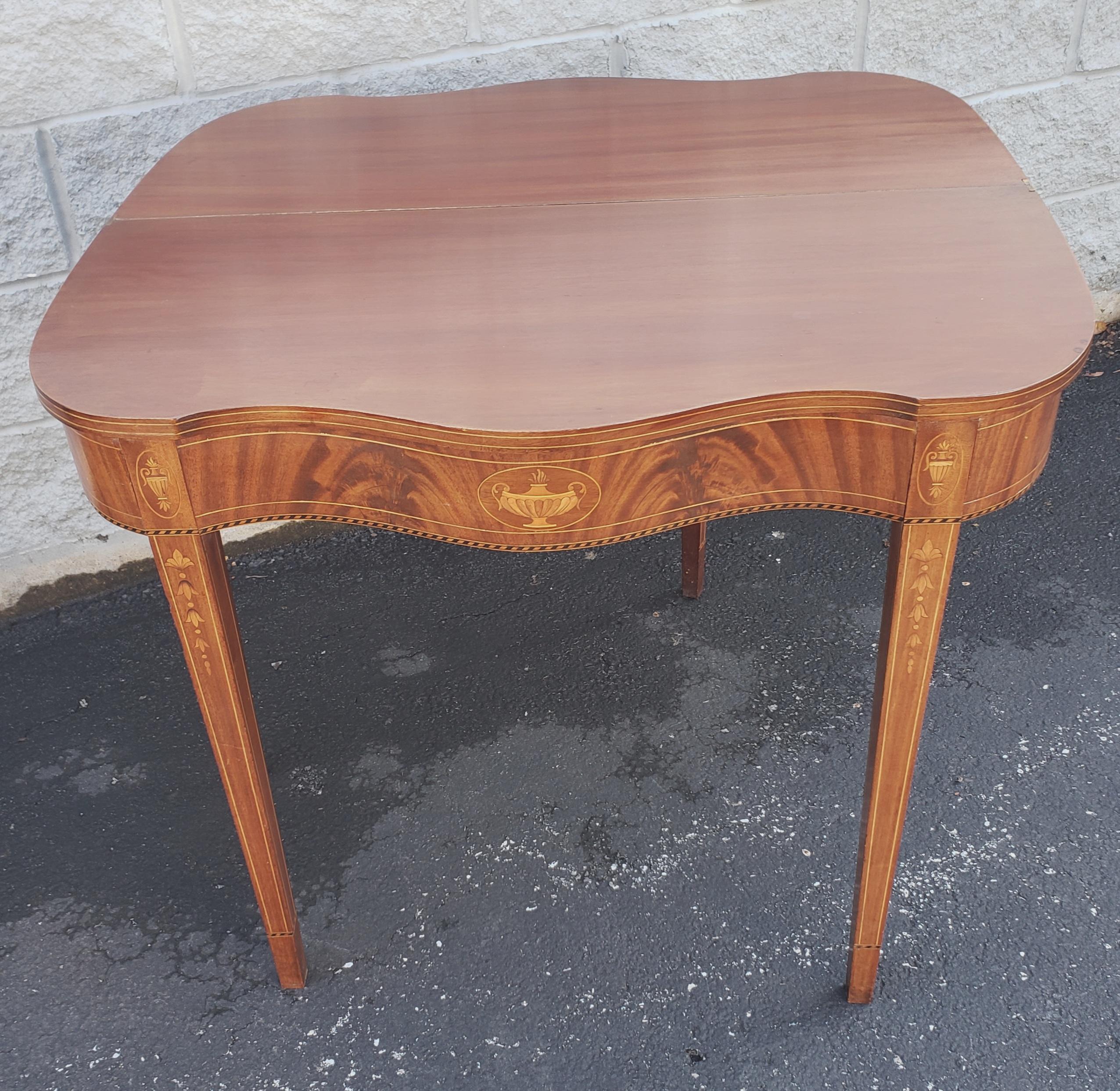 Inlay 1920s Federal Style Satinwood Inlaid Flame Mahogany Serpentine Card Table For Sale