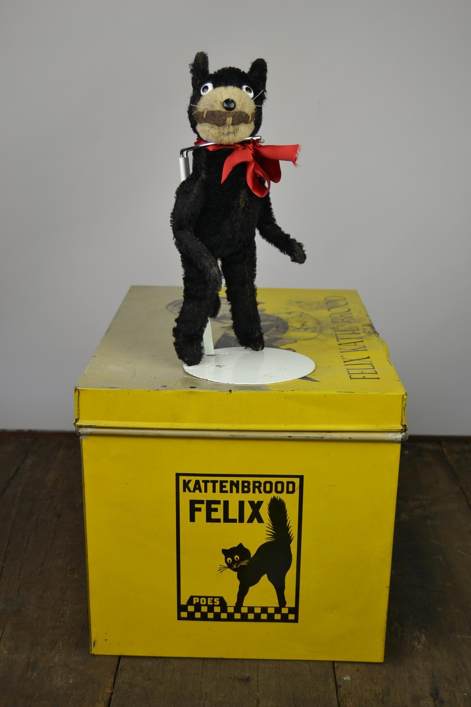 1920s Stuffed Felix the Cat Mohair Children's Toy 10