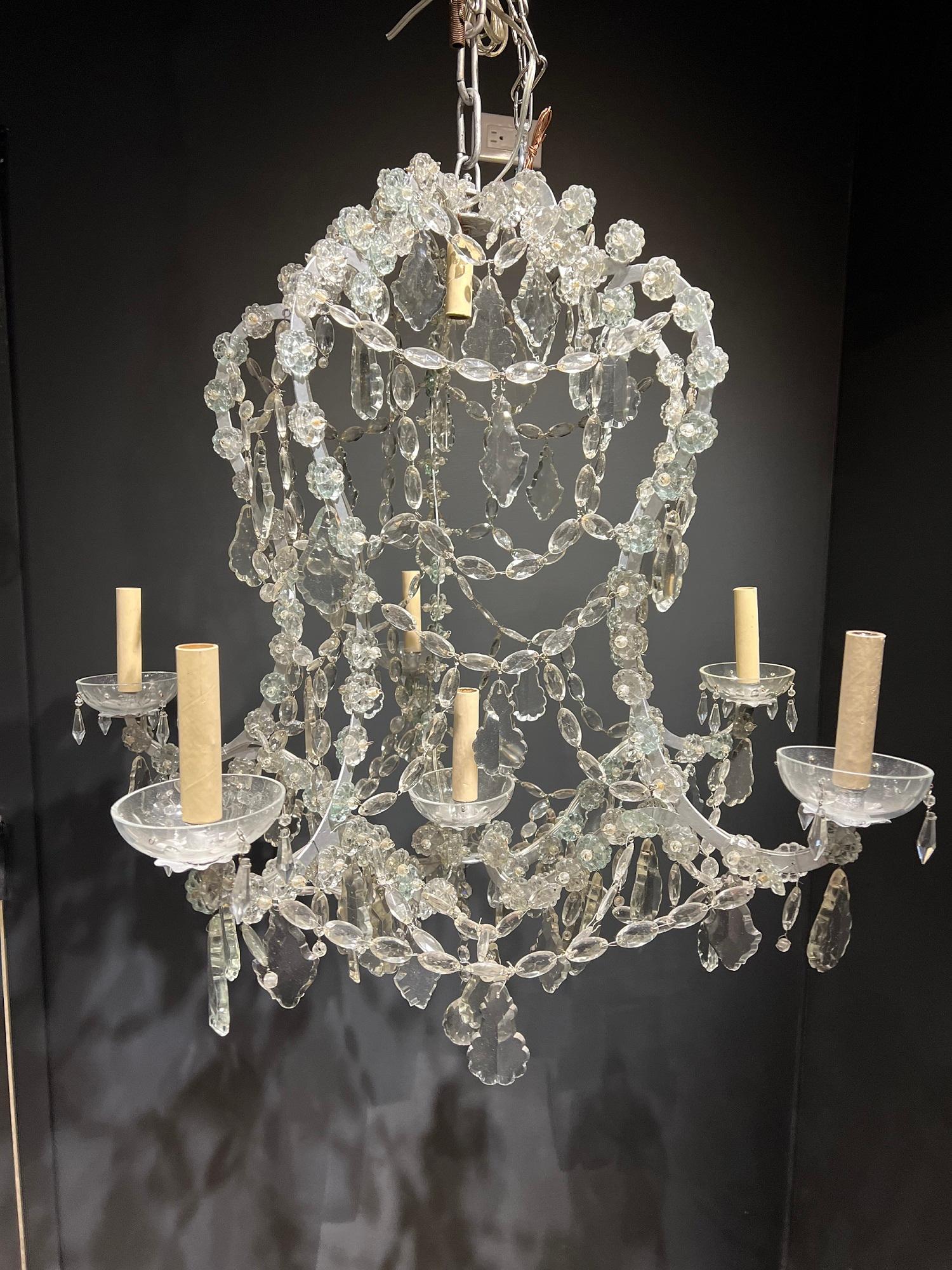 1920’s Fench Crystals Chandelier In Good Condition For Sale In New York, NY