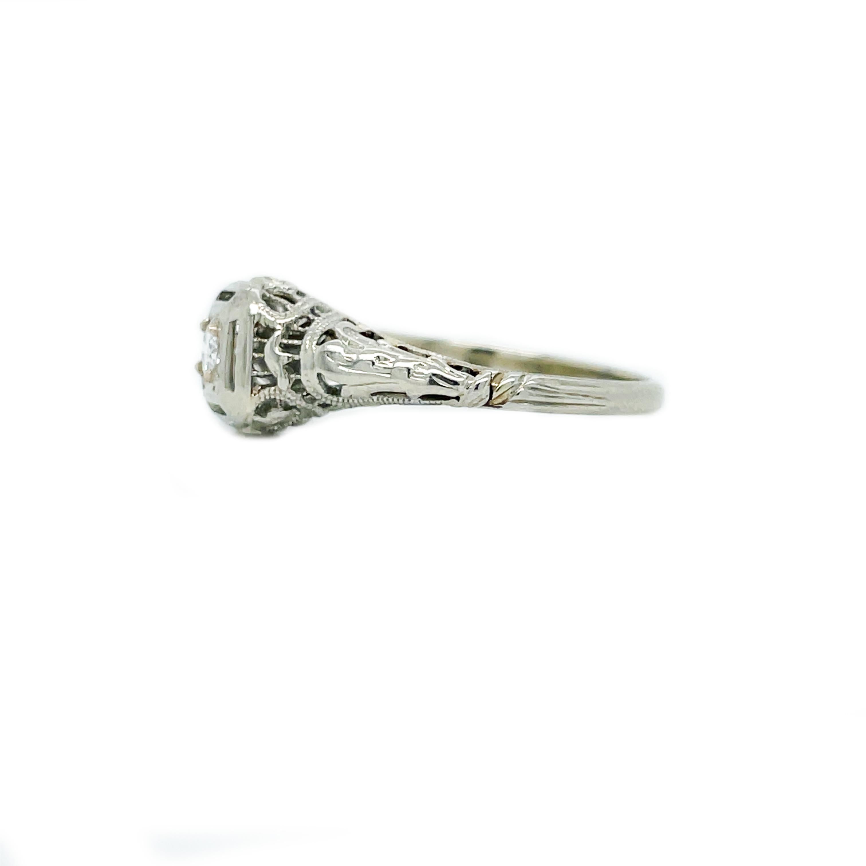 Women's 1920s Filigree 18K White Gold Diamond Ring For Sale