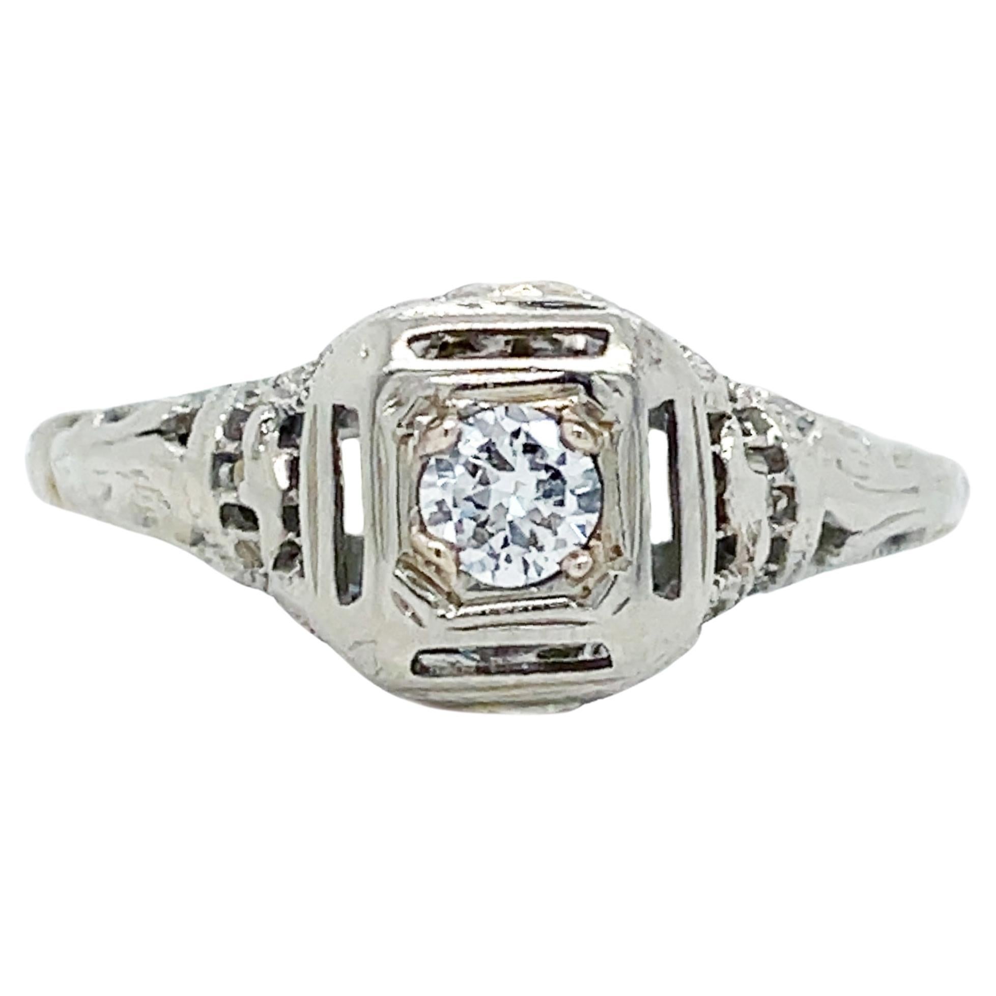 1920s Filigree 18K White Gold Diamond Ring For Sale