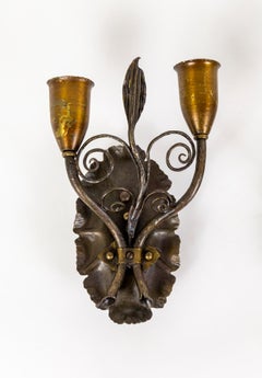 1920er Jahre geschmiedet Metall rustikal 2-Arm-Blatt & Curl Sconces- Paar