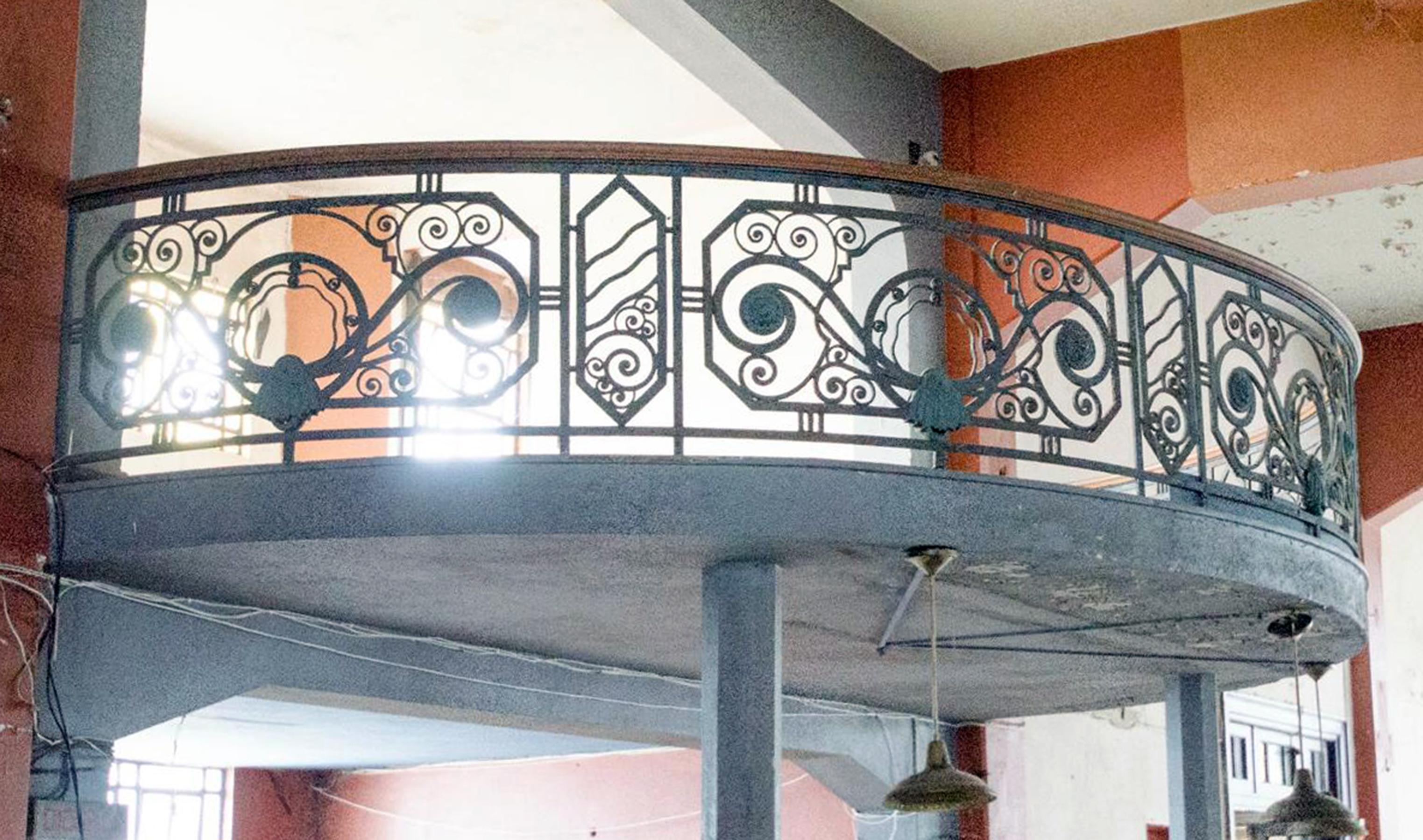 1920s Former Palacio Sudamérica's Art Déco Wrought Iron Large Railing, Uruguay 10