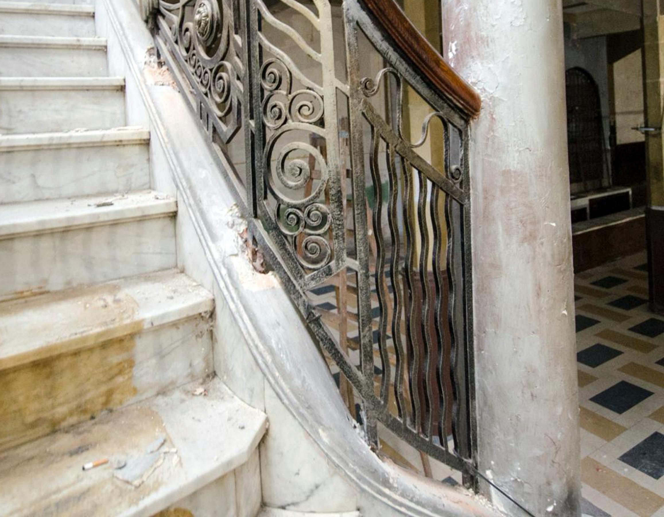 Early 20th Century 1920s Former Palacio Sudamérica's Art Déco Wrought Iron Large Railing, Uruguay