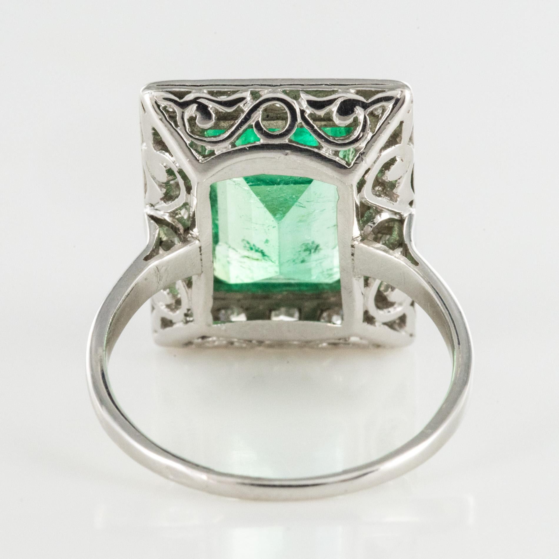 1920s French Art Deco 2.60 Carat Emerald Diamond Ring 5