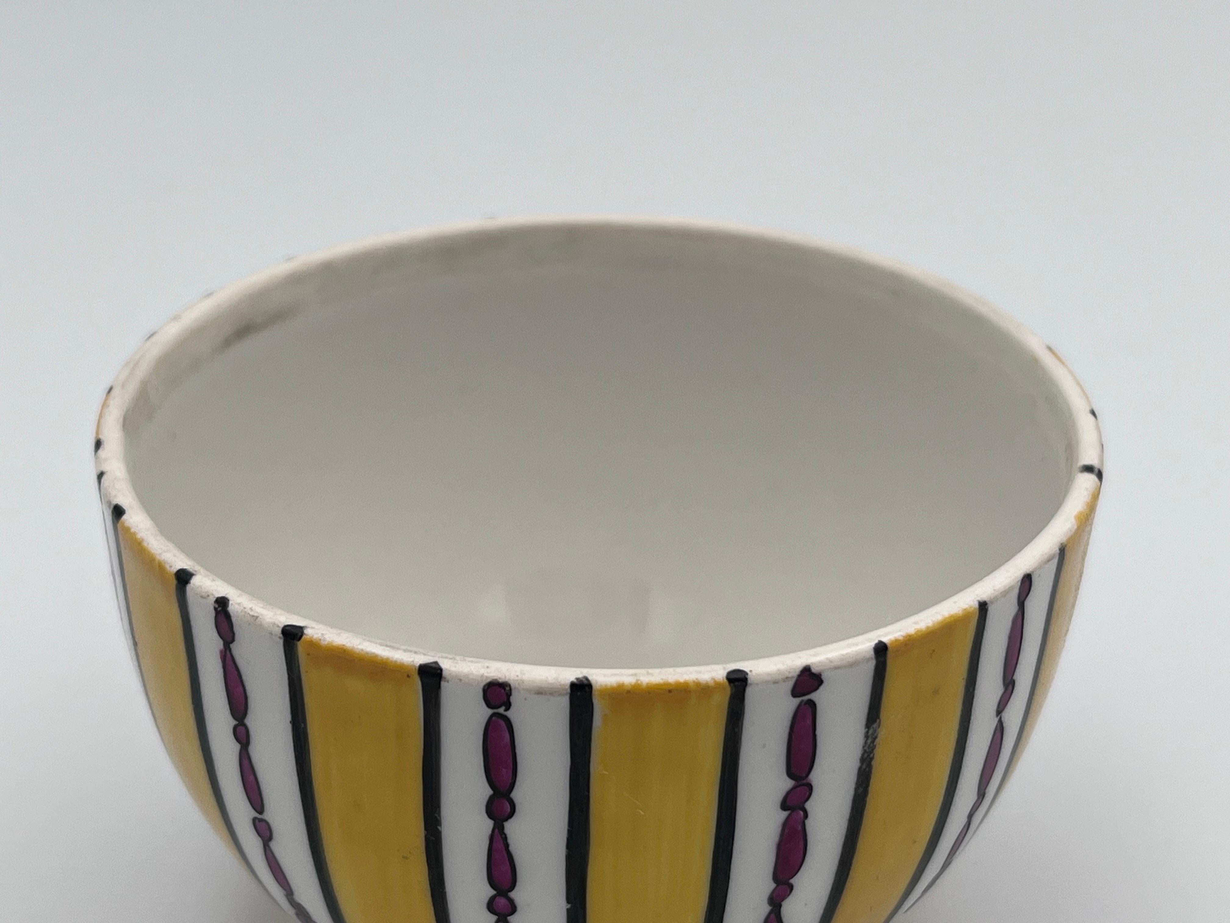 Receptor de pelo / tarro con tapa de porcelana pintada a mano Aladin Art Decó francés de 1920 en venta 3