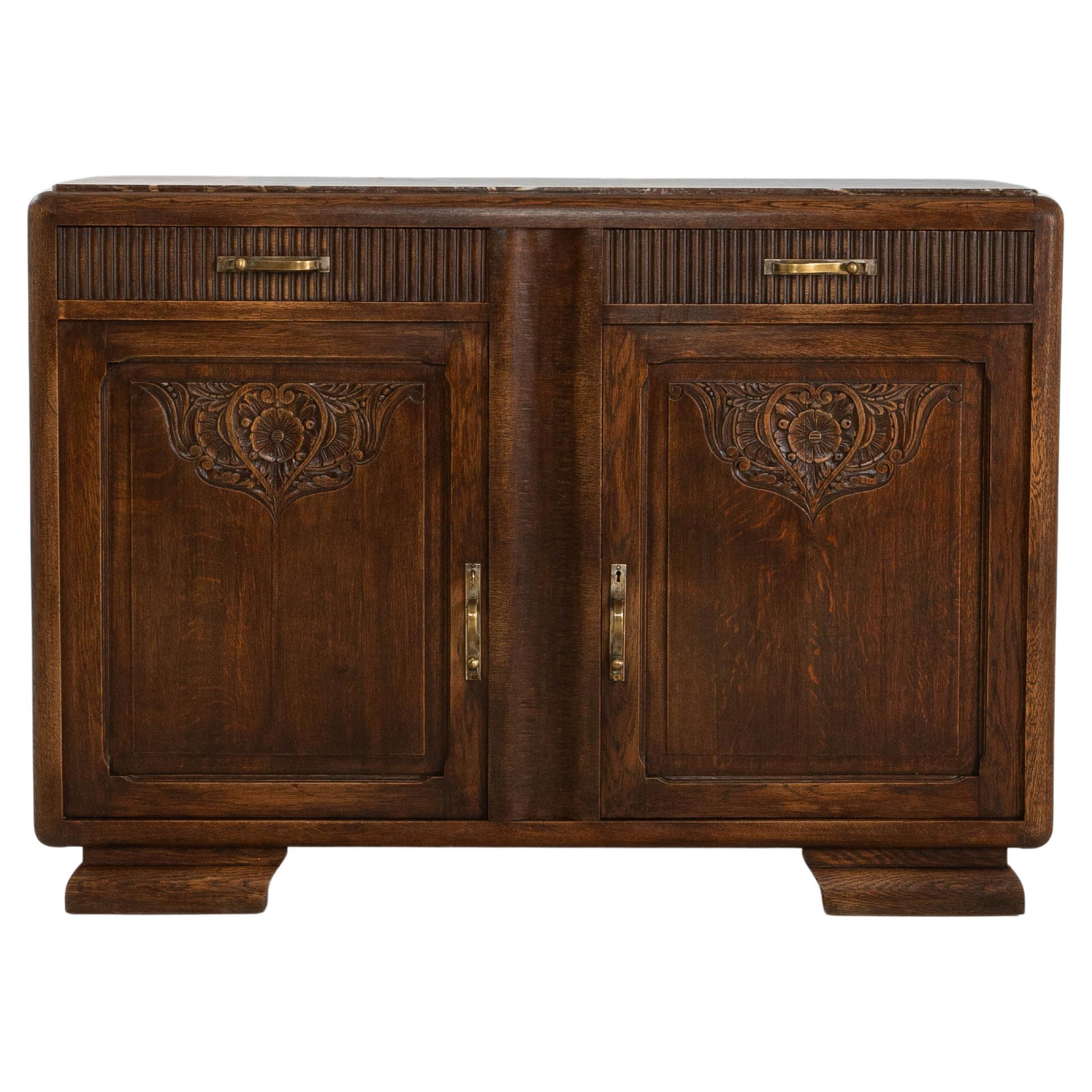 Buffet français Art Carved des années 1920 avec dessus en marbre