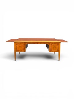 1920s French Art Deco Desk with Finely Inlaid Leather Top