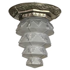 Apparecchio a sospensione con montaggio ad incasso in stile Art Deco francese del 1920