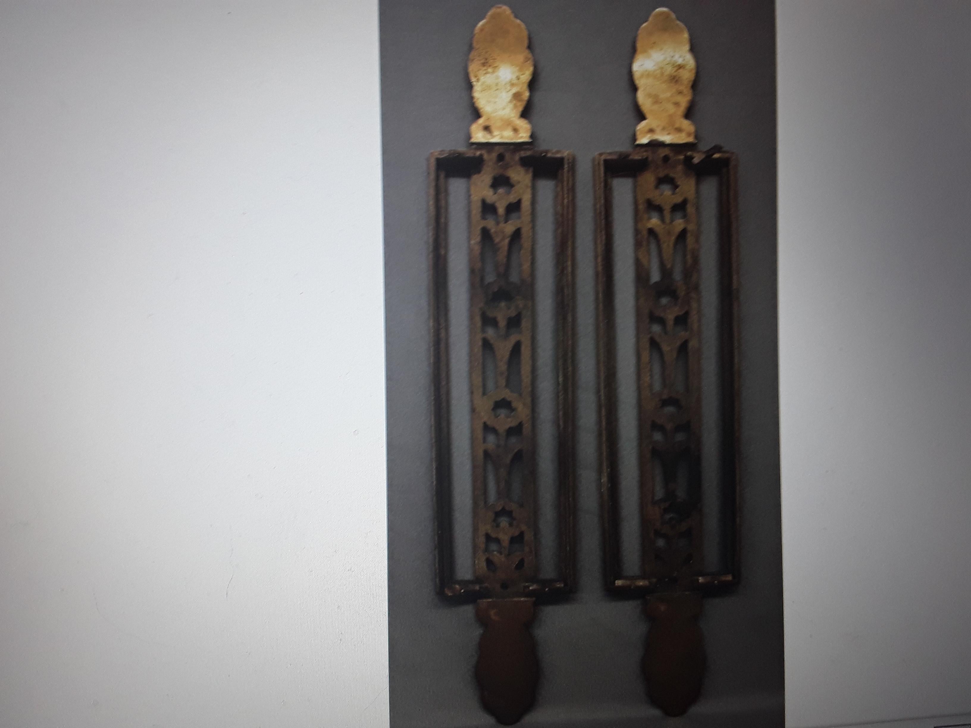 1920s French Art Deco Large Gilt Bronze w/ Glass Rods Wall Sconce + Extra Grille For Sale 2