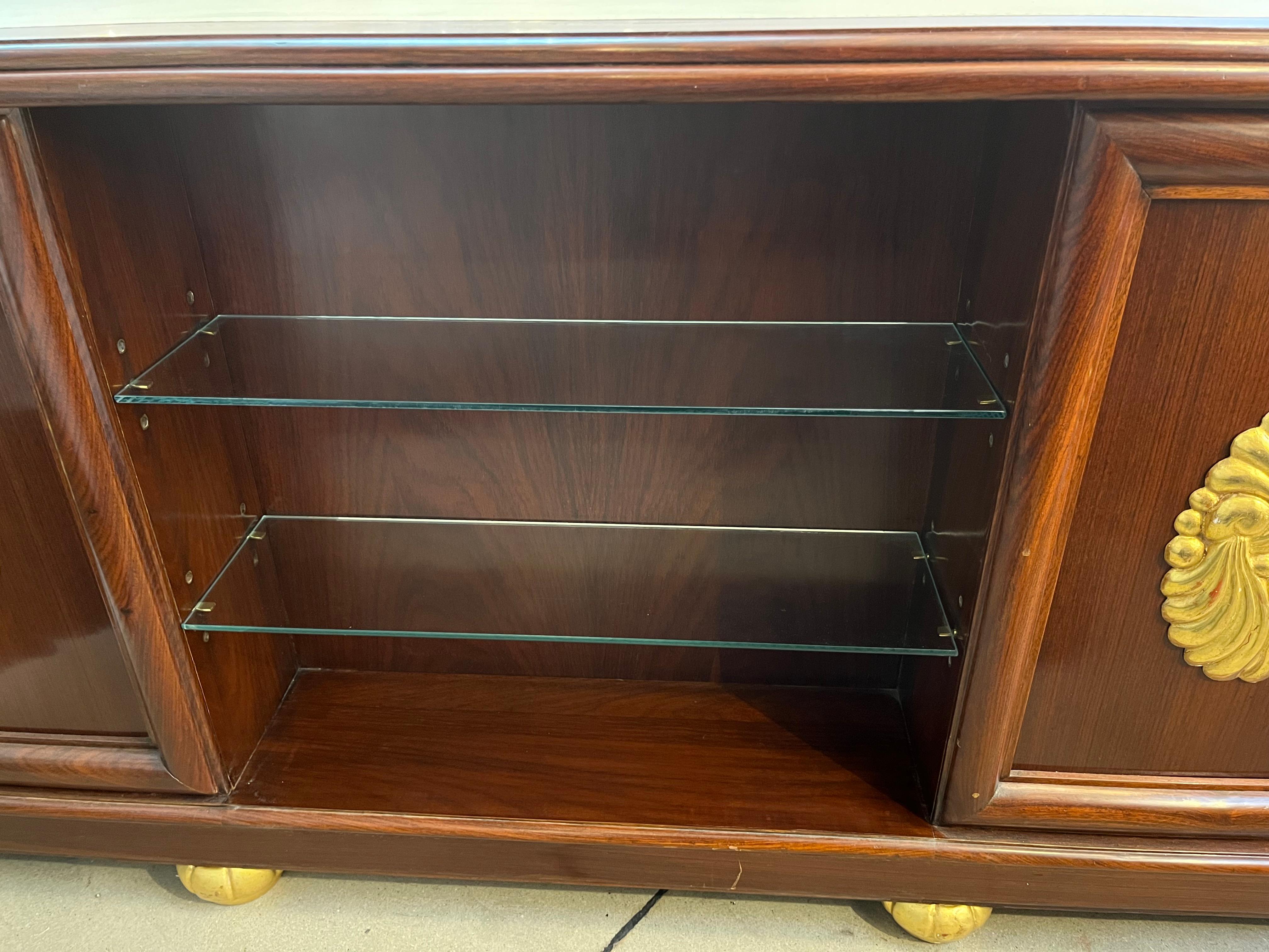 Bureau en bois de rose avec écritoire en cuir sculpté en bois de gilt des années 1920 en vente 6