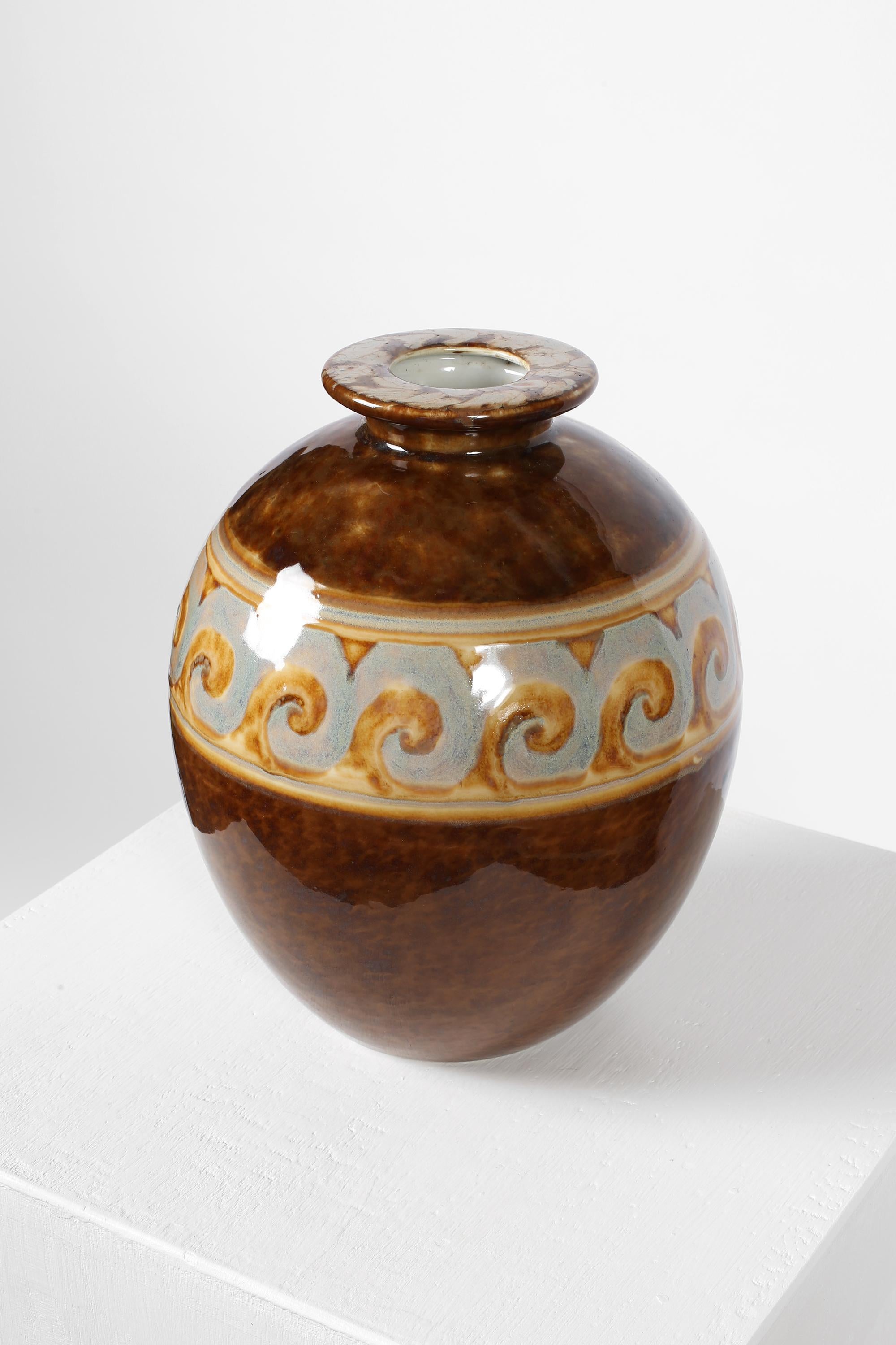 Vaso in porcellana Art Deco francese degli anni '20 di Camille Tharaud in vendita 3